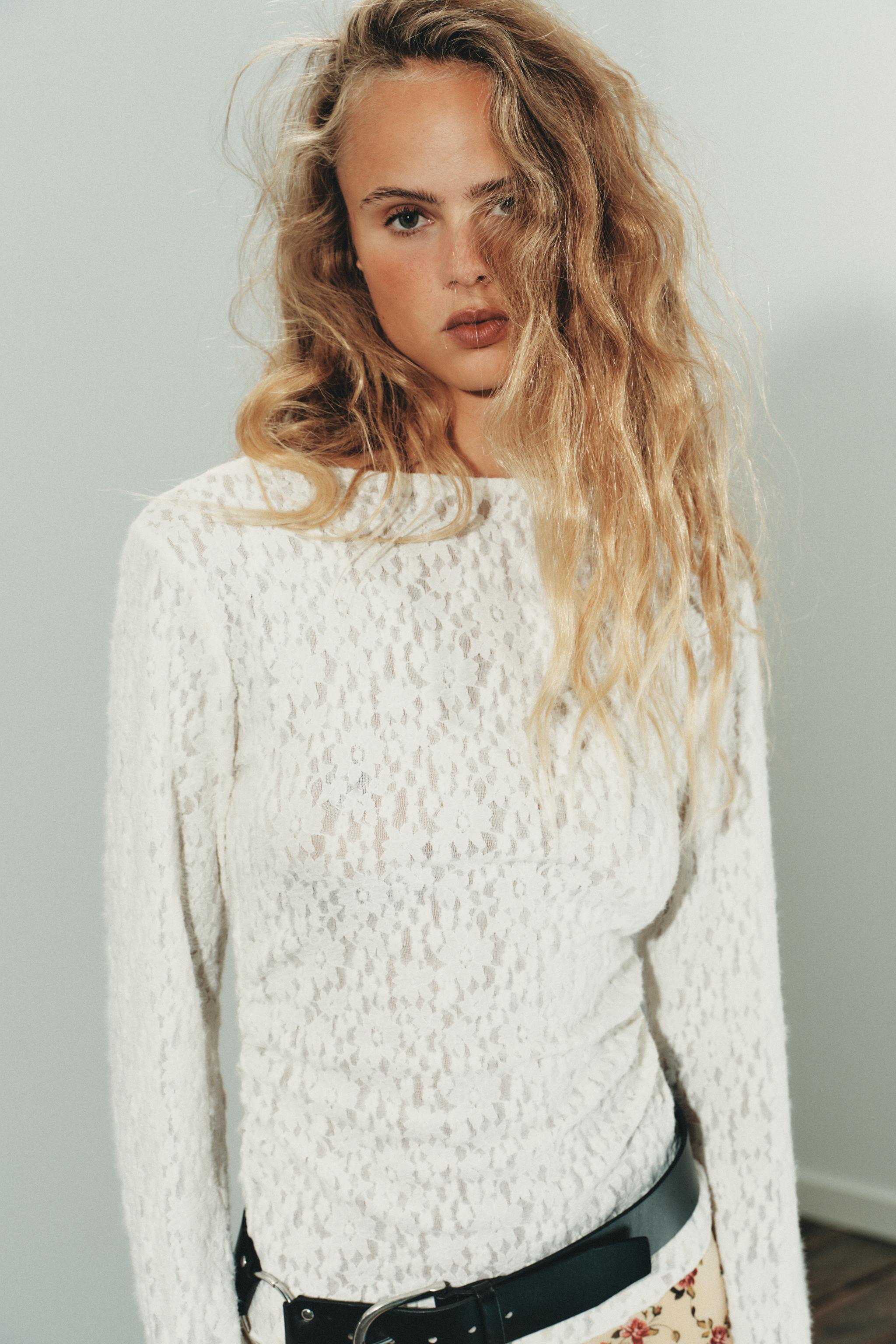 SOFT-TOUCH LACE RUCHED TOP | Zara US