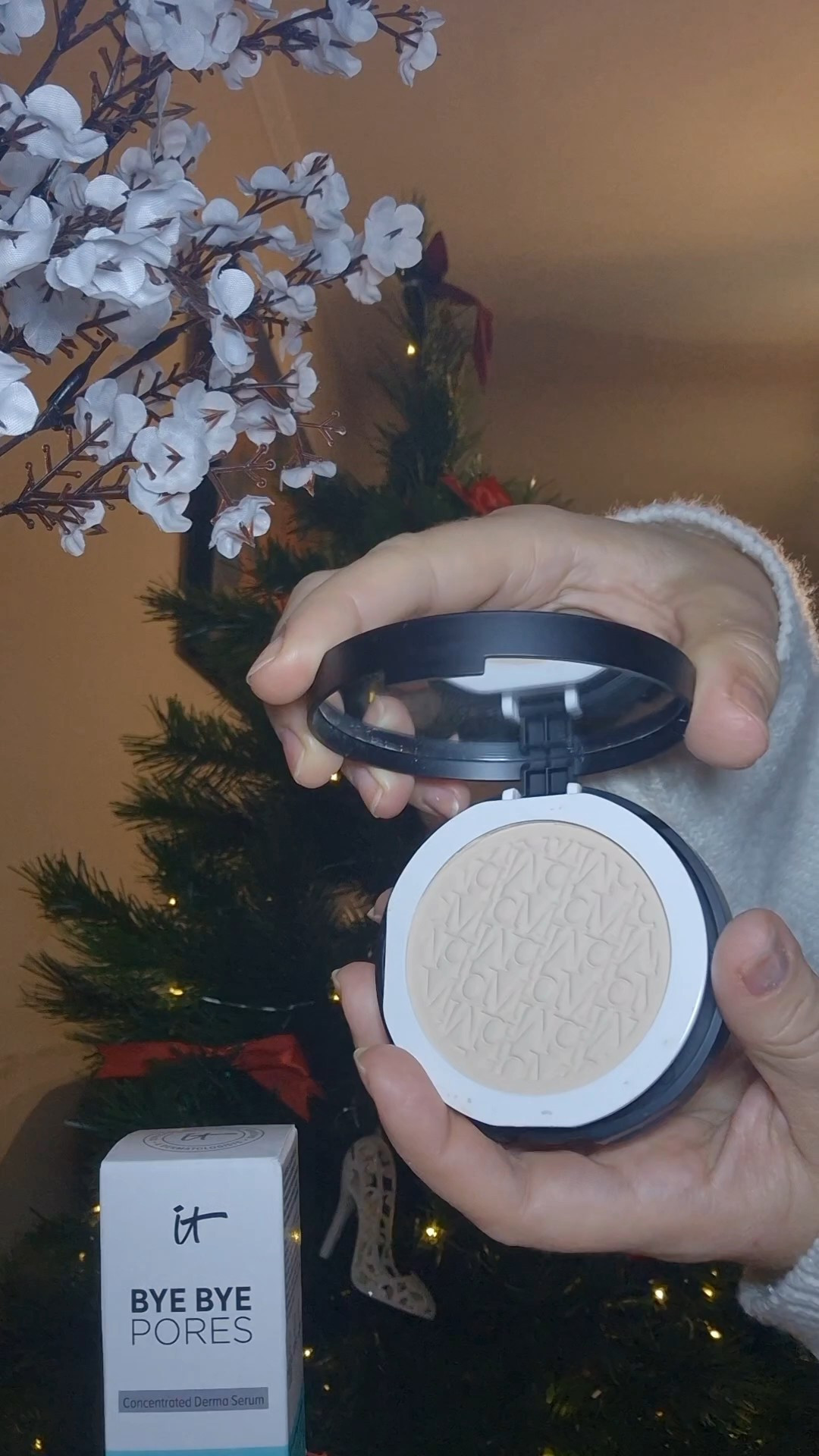 Best cruelty-free beauty makeup for the season.Bare Minerals pressed powder and bye bye pores serum from IT cosmetics.

#LTKGiftGuide #LTKBeauty