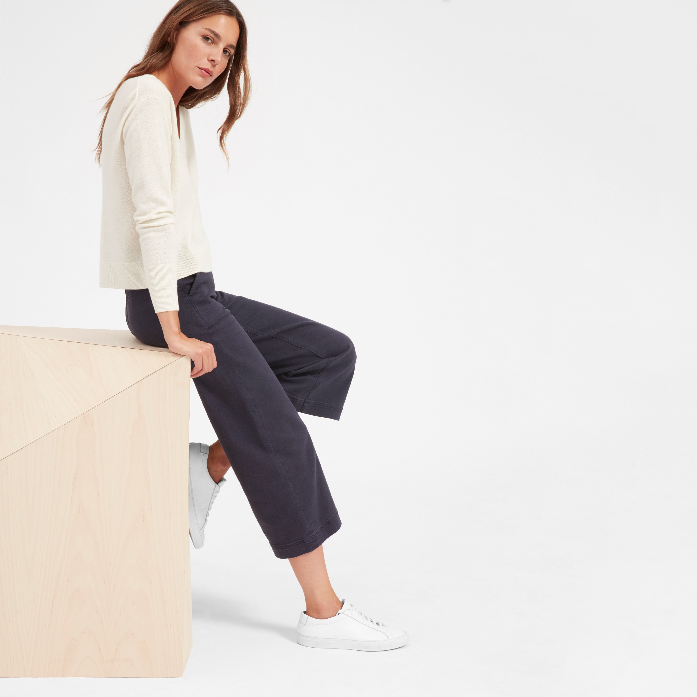 HomeWomenSweaters The Cashmere Crop V-NeckThe Cashmere Crop V-NeckIs now a favoriteobsessed!Fuzzy an | Everlane