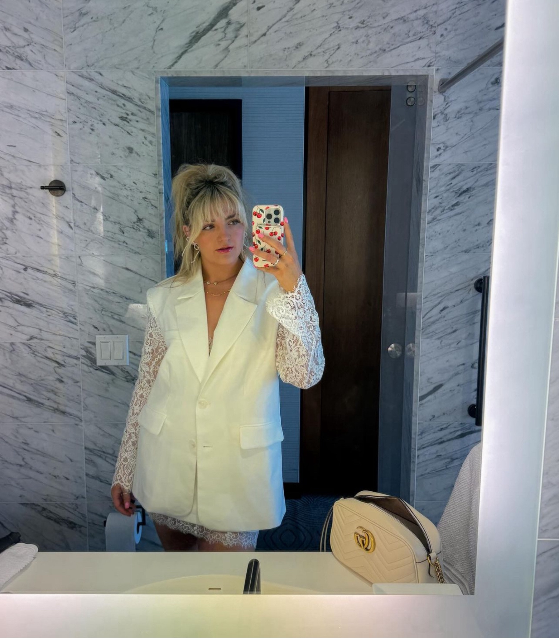 mirror selfie!!🤩🤩 #lace #nastygal #allwhitefit #heels #matchingset #laceset #nyc #vacationfit #girlstripfit #newyork #fashion #clothes

#LTKsalealert #LTKbeauty #LTKstyletip