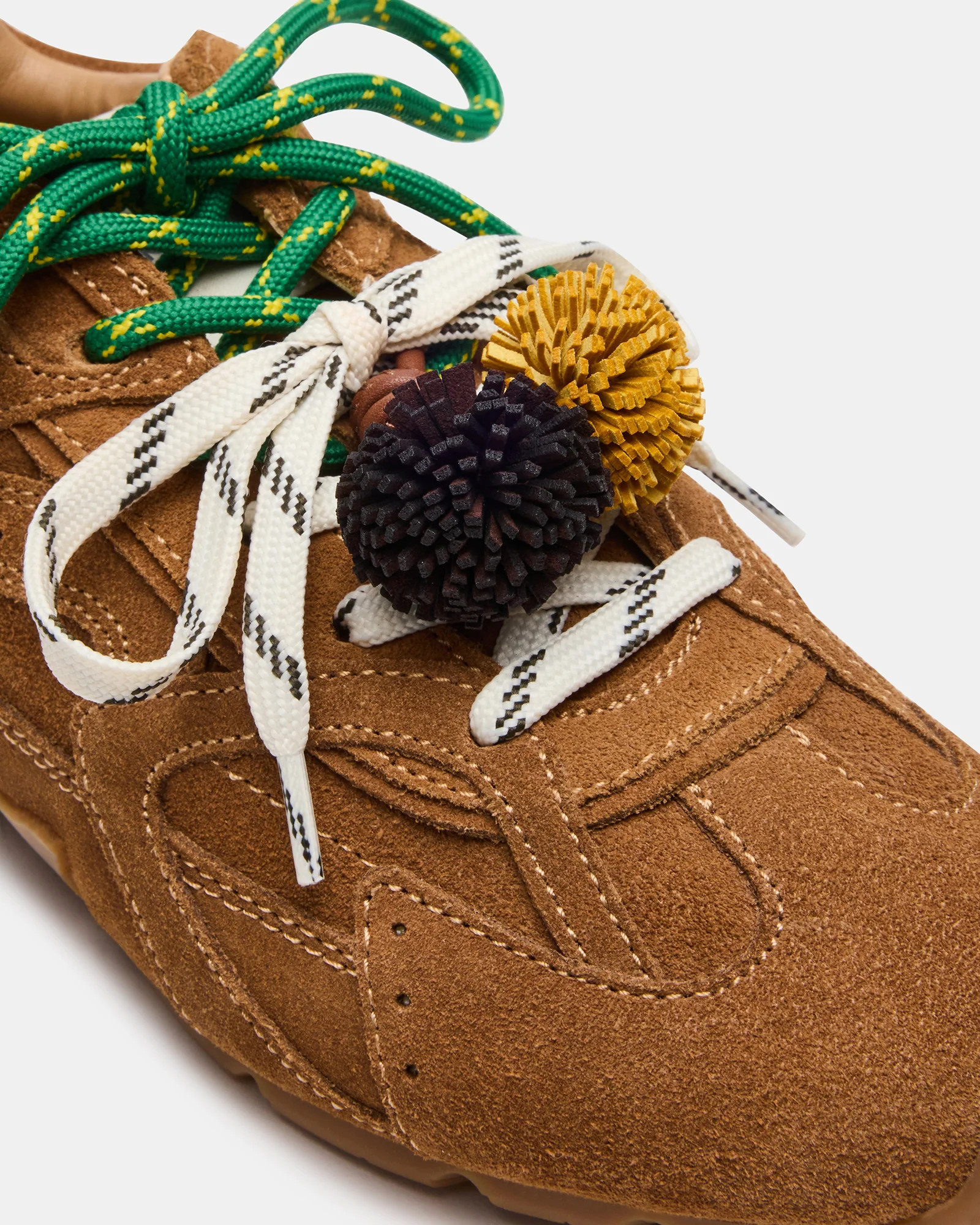 AZIEL SNEAKER & POM SHOE CHARM BROWN/MULTI BUNDLE | Steve Madden (US)