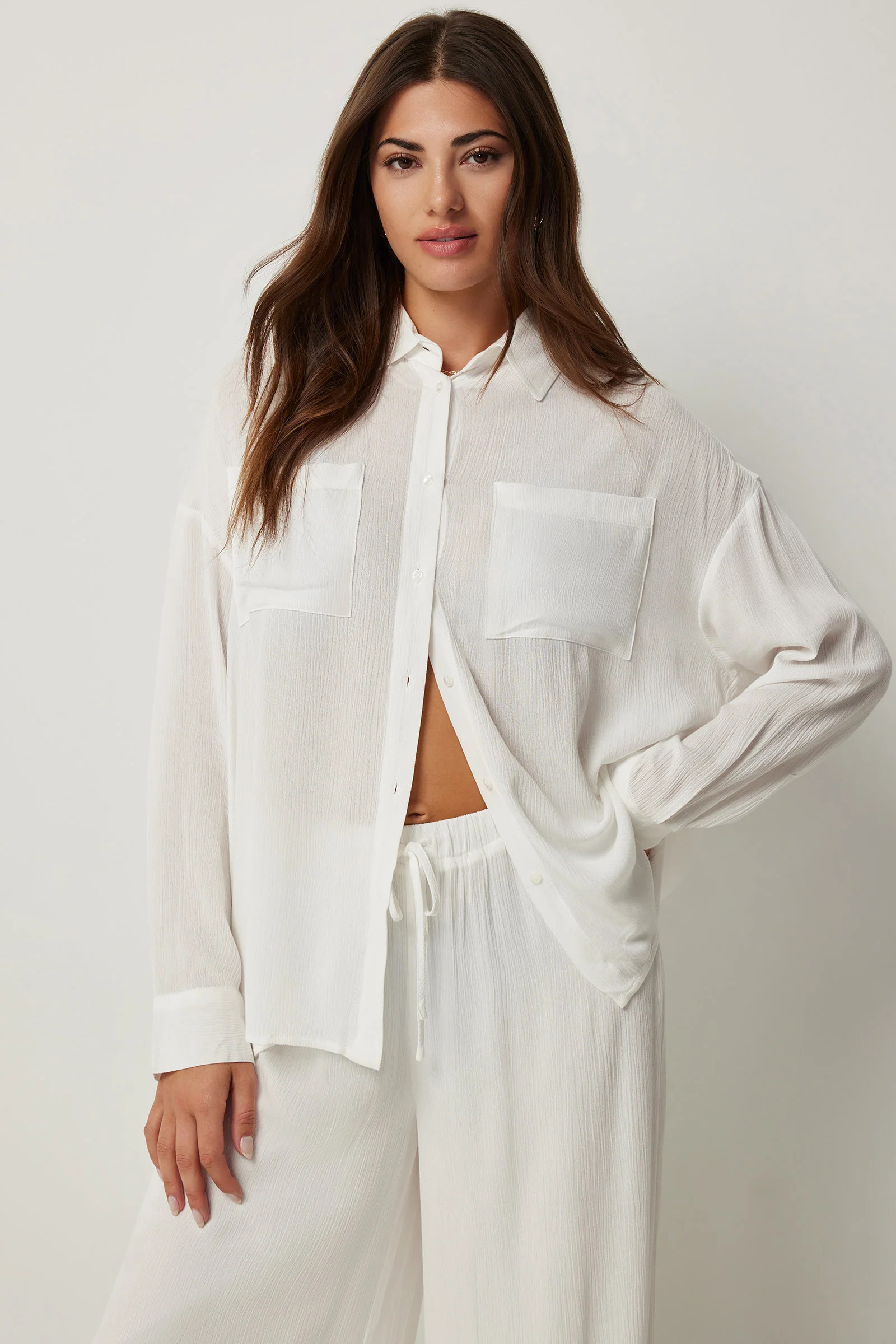 Crinkle Oversized Beach Shirt | Ardene