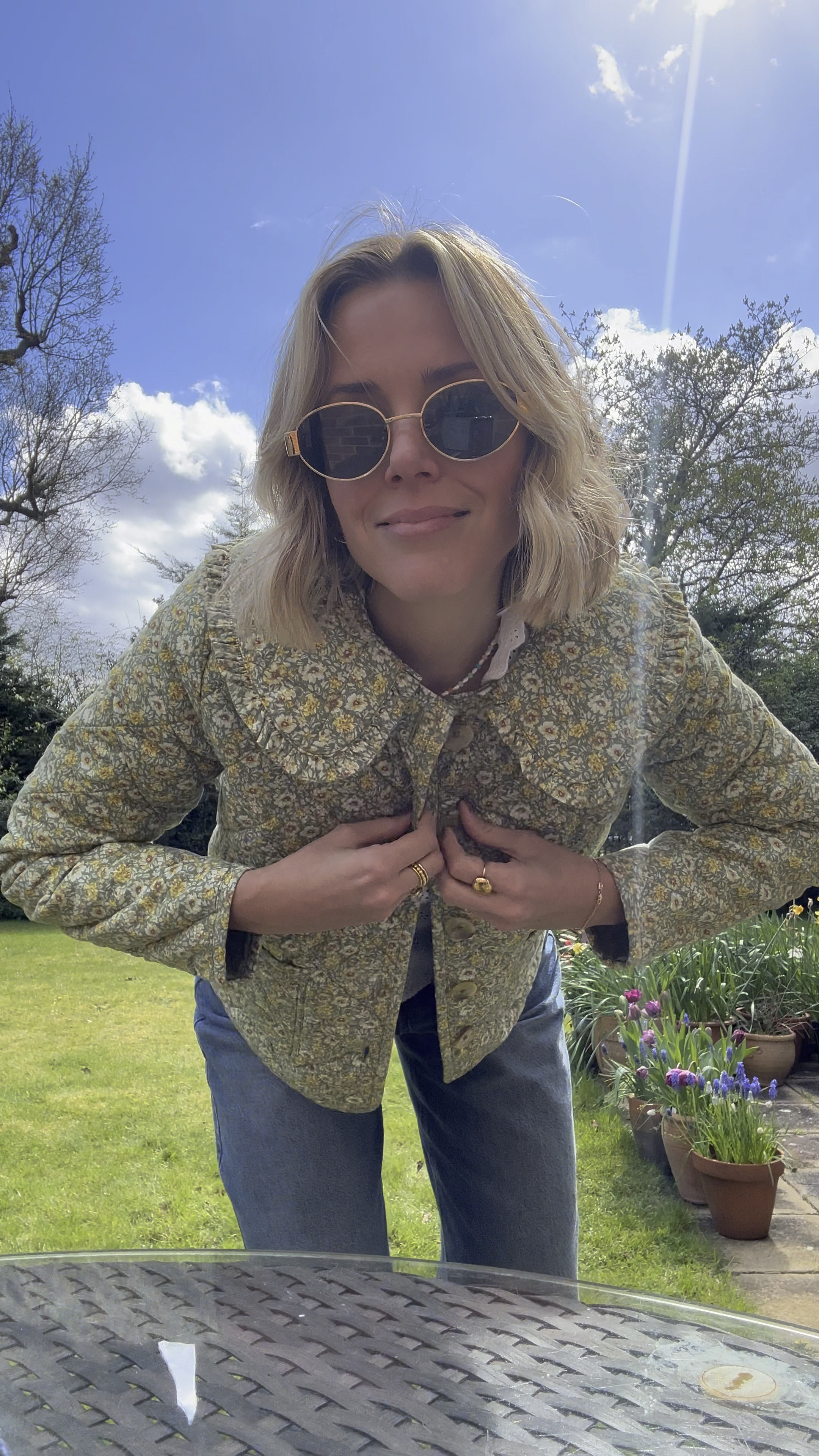 Floral jacket 
Quilted jacket
Turn up jeans 
Wide jeans
Spring jacket 

#LTKstyletip #LTKeurope