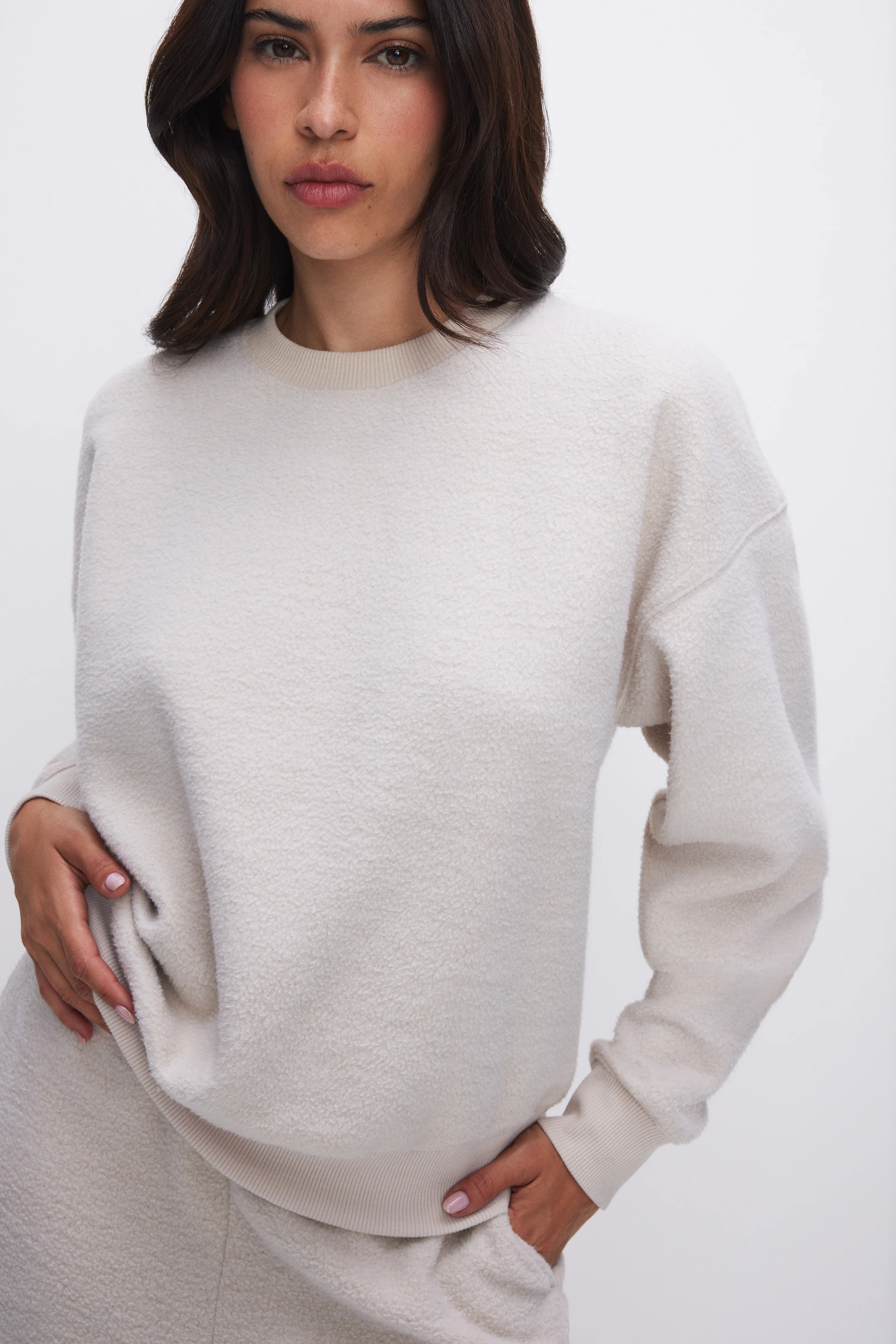 SHERPA FLEECE CREWNECK | TUSK001 - GOOD AMERICAN | Good American