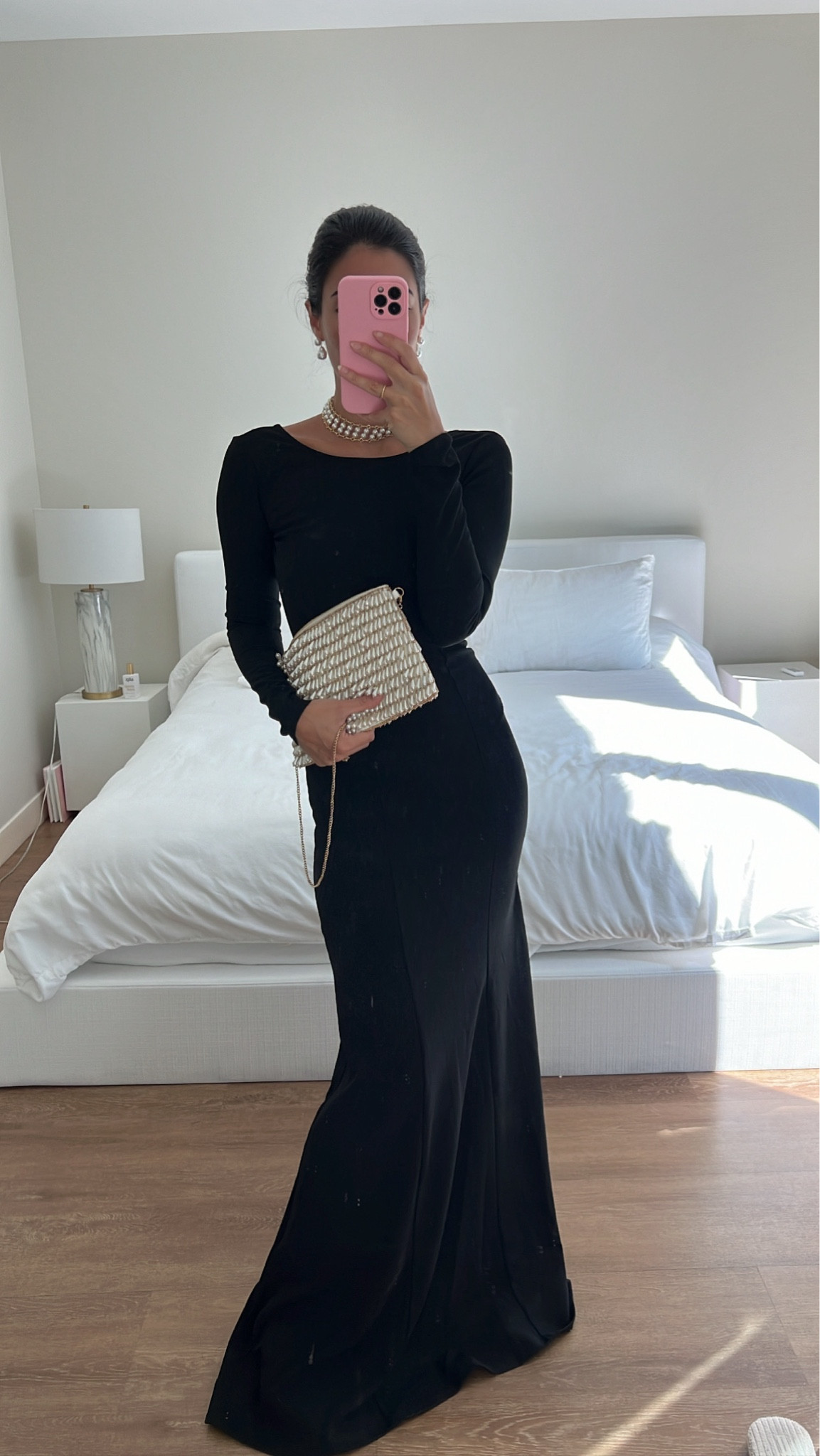 Gorgeous affordable timeless little black dresses that you can rewear over and over 🖤 use code: JESSI20 on new accounts/order | wearing size Xs fits TTS

Fall guest of wedding Holiday Christmas autumn dresses cocktail black tie

#LTKfindsunder100 #LTKHoliday #LTKSeasonal