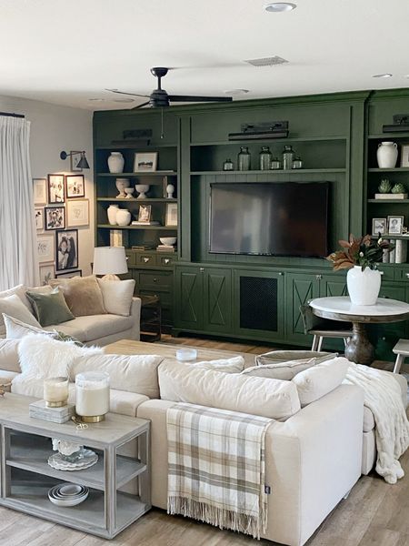 Spring Refresh 💚🌿

Living room and family inspiration for your spring cleaning. Fitted with some of my favorites from Arhaus! 

Spring Decor
Spring Home Ideas
Spring Style 
Family Room 
Living Room 
Green Decor 
Moody Room
Sectional 
Sofa


#LTKhome