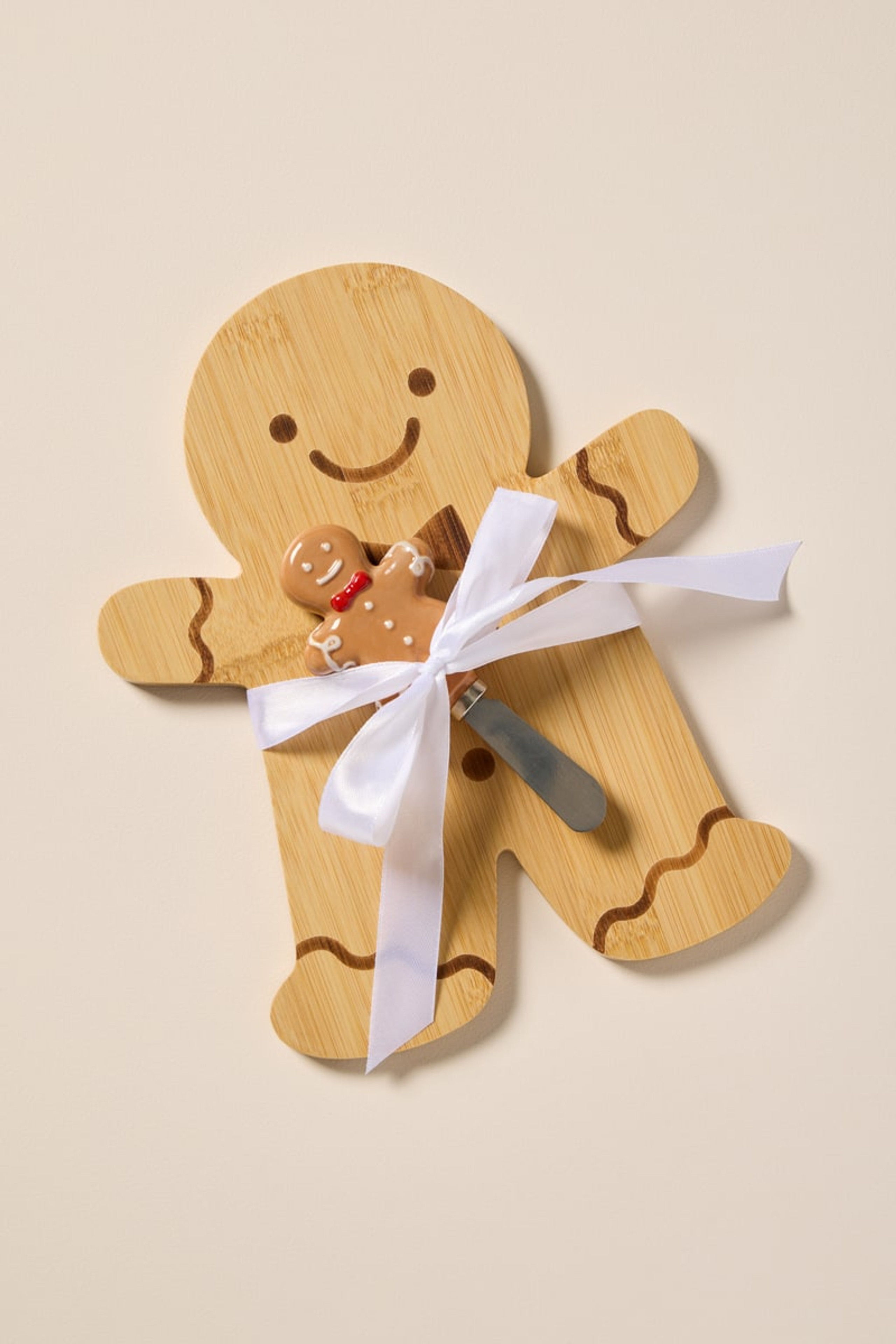 Gingerbread Man Cutting Board | Francesca's