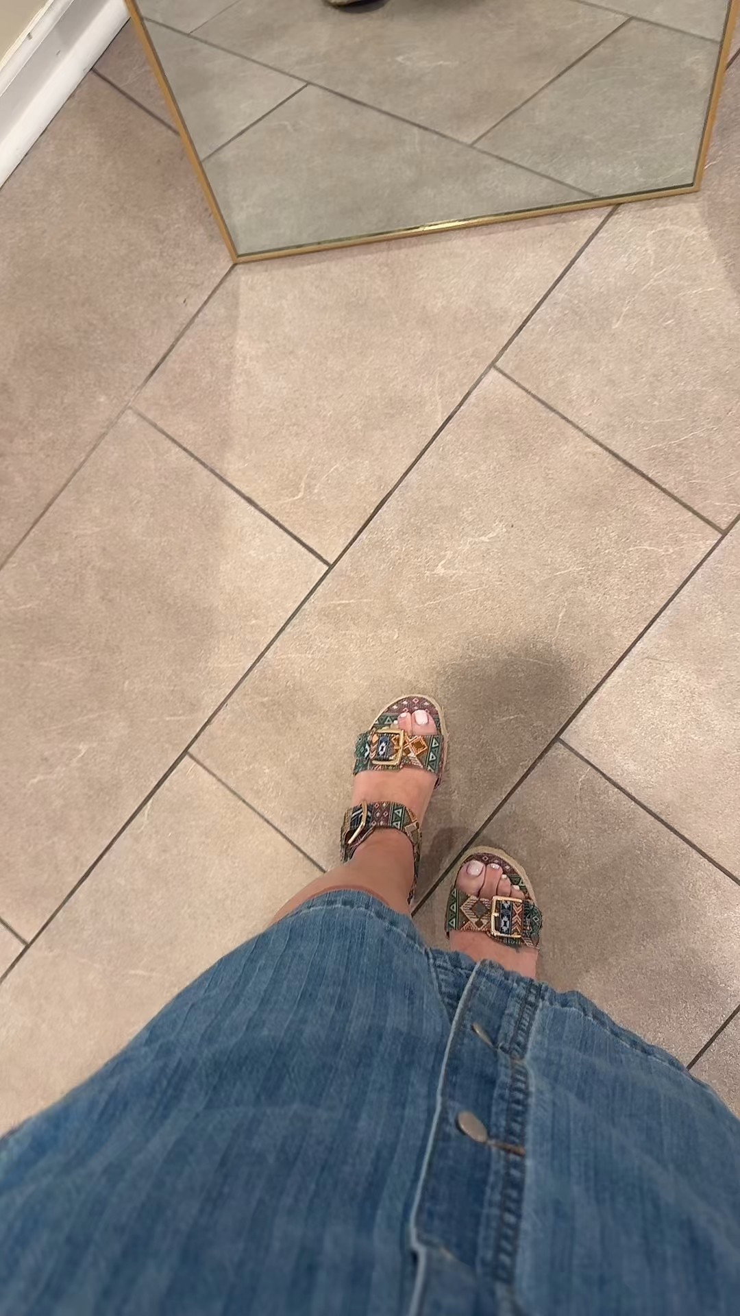 You can never go wrong with denim!


#LTKWorkwear #LTKOver40 #LTKSummerEdit