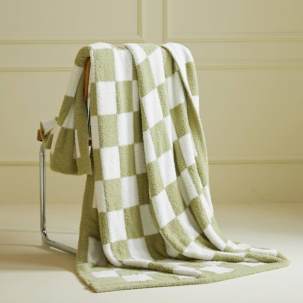 MIDO HOUSE Fuzzy Throw Blanket for Couch Warm Cozy Gingham Microfiber Bed Blankets Reversible Che... | Amazon (US)