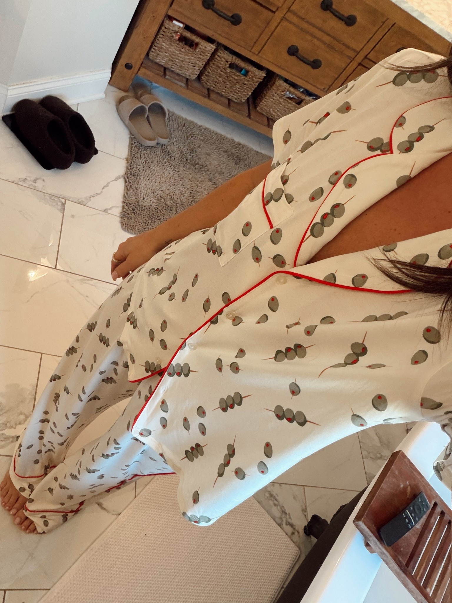 Olive pajamas 🍸

#LTKootd #LTKmorningroutine #LTKmomlife