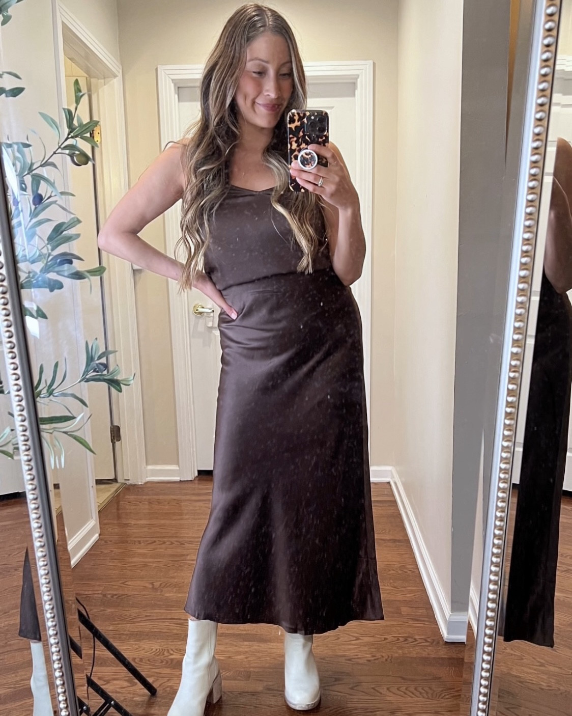 Silk & leather 🧡 #realsilk #leatherjacket #silkskirt 

#LTKFindsUnder100 #LTKStyleTip #LTKHoliday