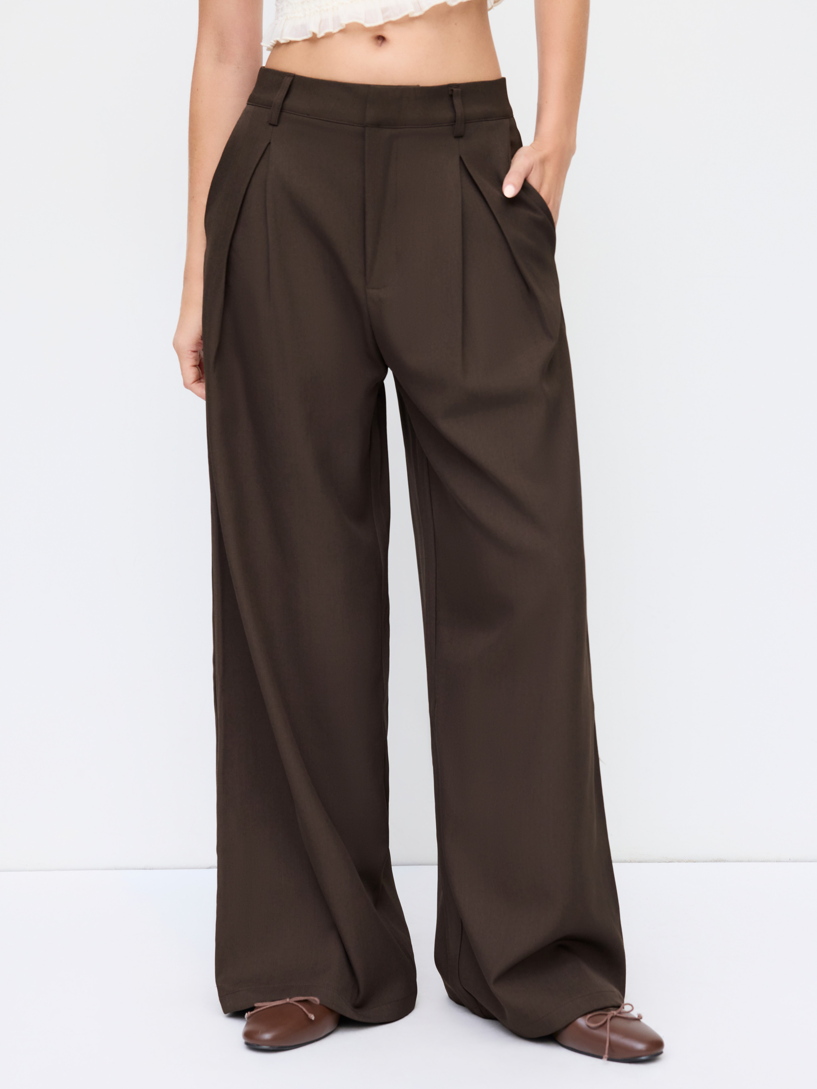 Woven Mid Rise Straight Leg Pleated Trouser  For Daily Casual Work | Cider