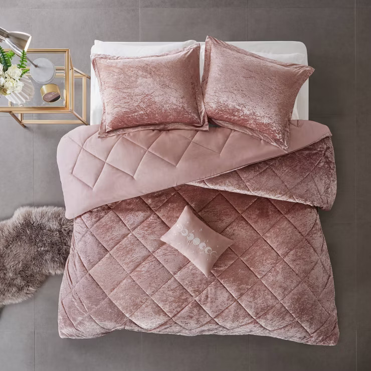 Intelligent Design Alyssa Velvet Comforter Set | Target