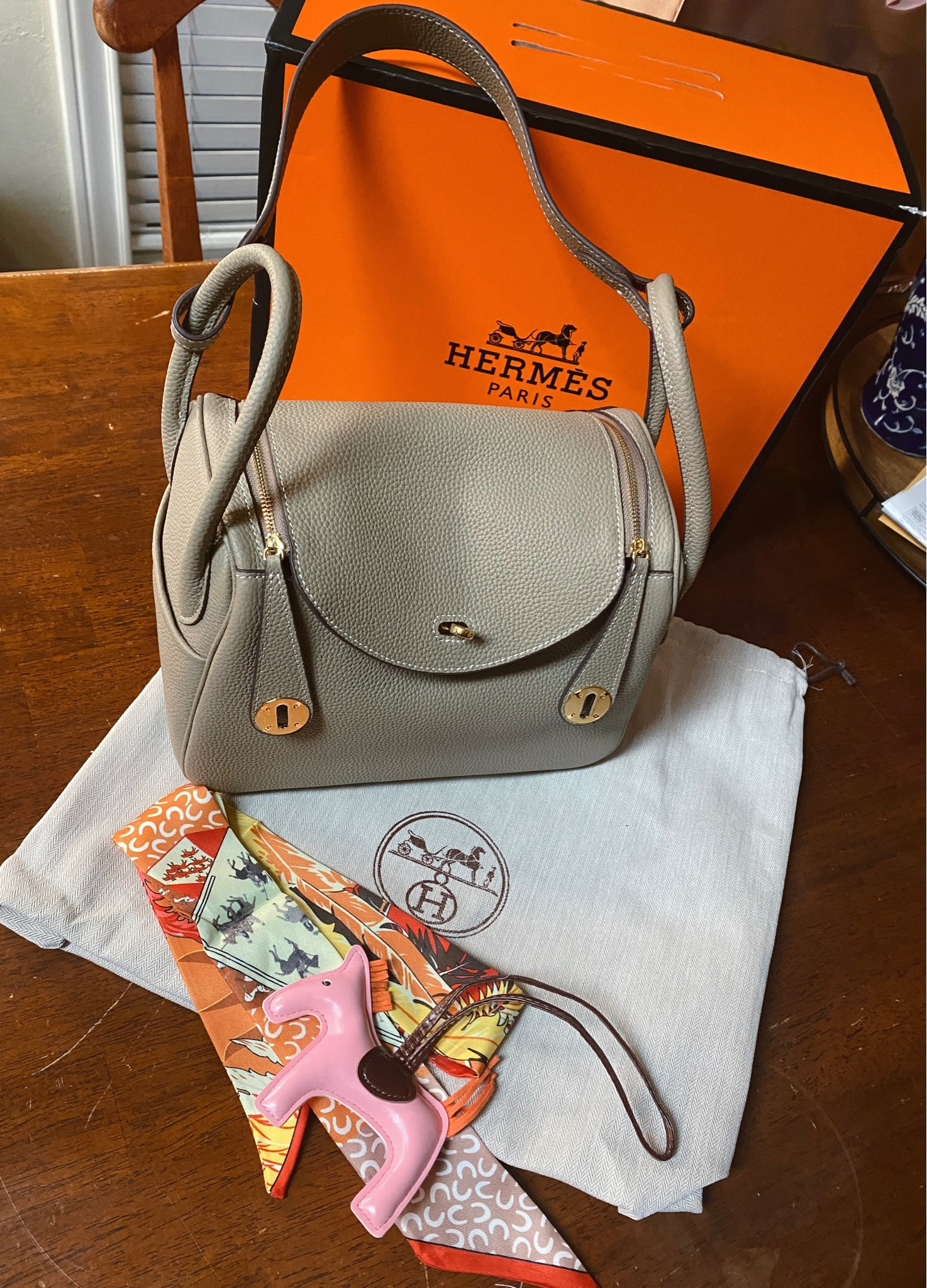 #LTKstyletip #LTKGiftGuide #LTKitbag