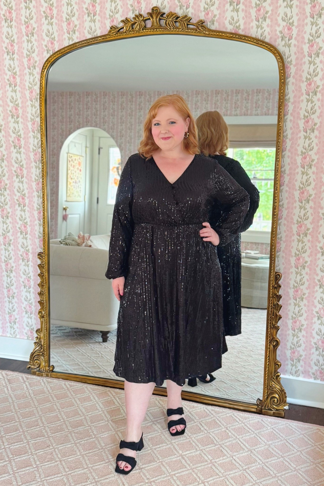 BloomChic Sequin Holiday Party Dress

Size 1x, size 14/16, sequin dress, plus size, mid size, NYE, New Year’s Eve, black dress 

#LTKFindsUnder100 #LTKPlusSize #LTKFindsUnder50