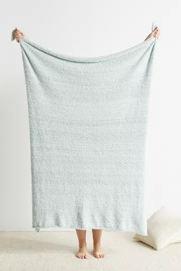 Solid Fuzzy Jacquard Throw Blanket | Urban Outfitters (US and RoW)