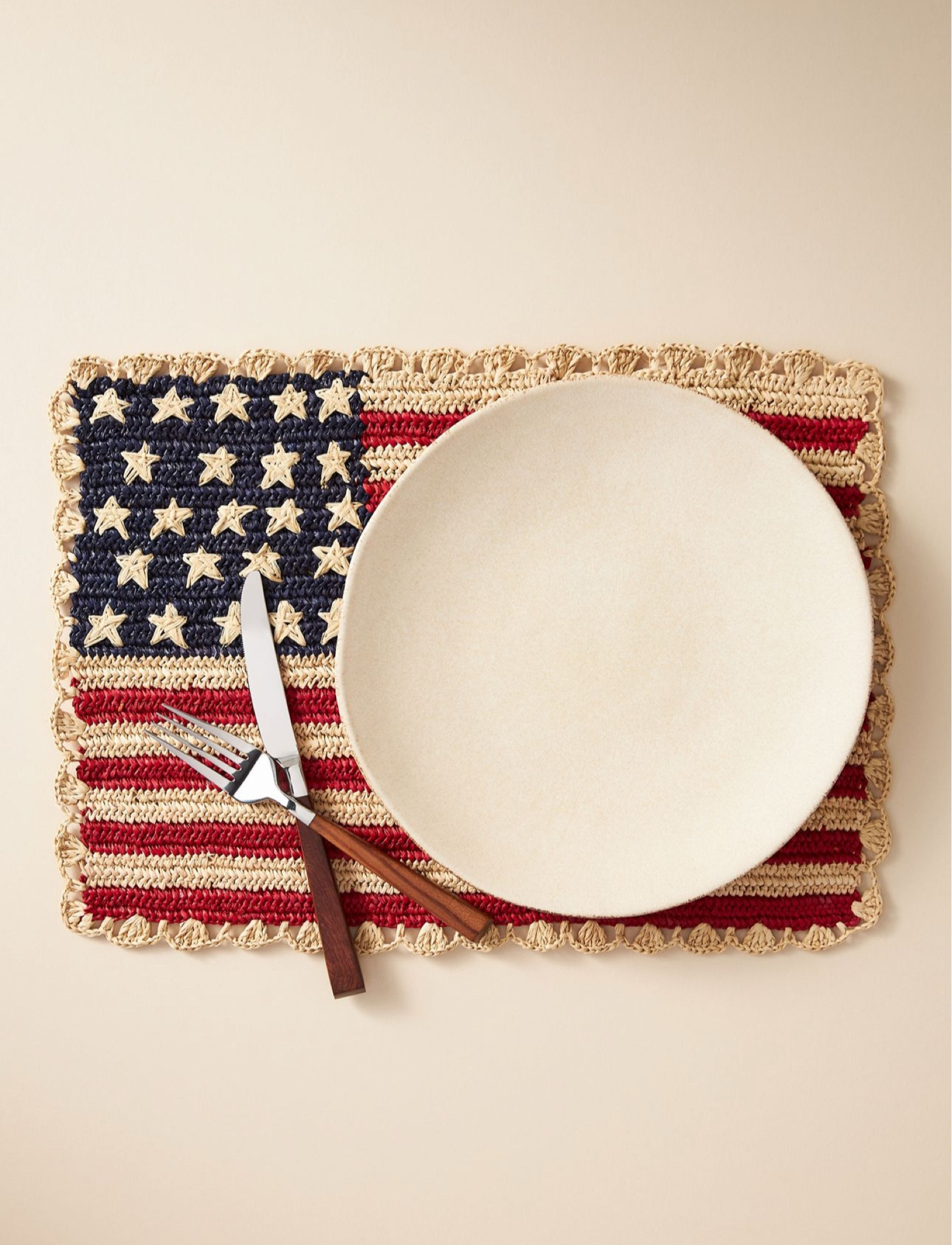 HANDWOVEN AMERICANA PLACEMAT
For all the BBQS this summer 
and to celebrate 250 years of AMERICA!
🇺🇸🇺🇸🇺🇸
Amazing! Use them for flag day, Fourth of July, Constitution Day and every day in the summer! 