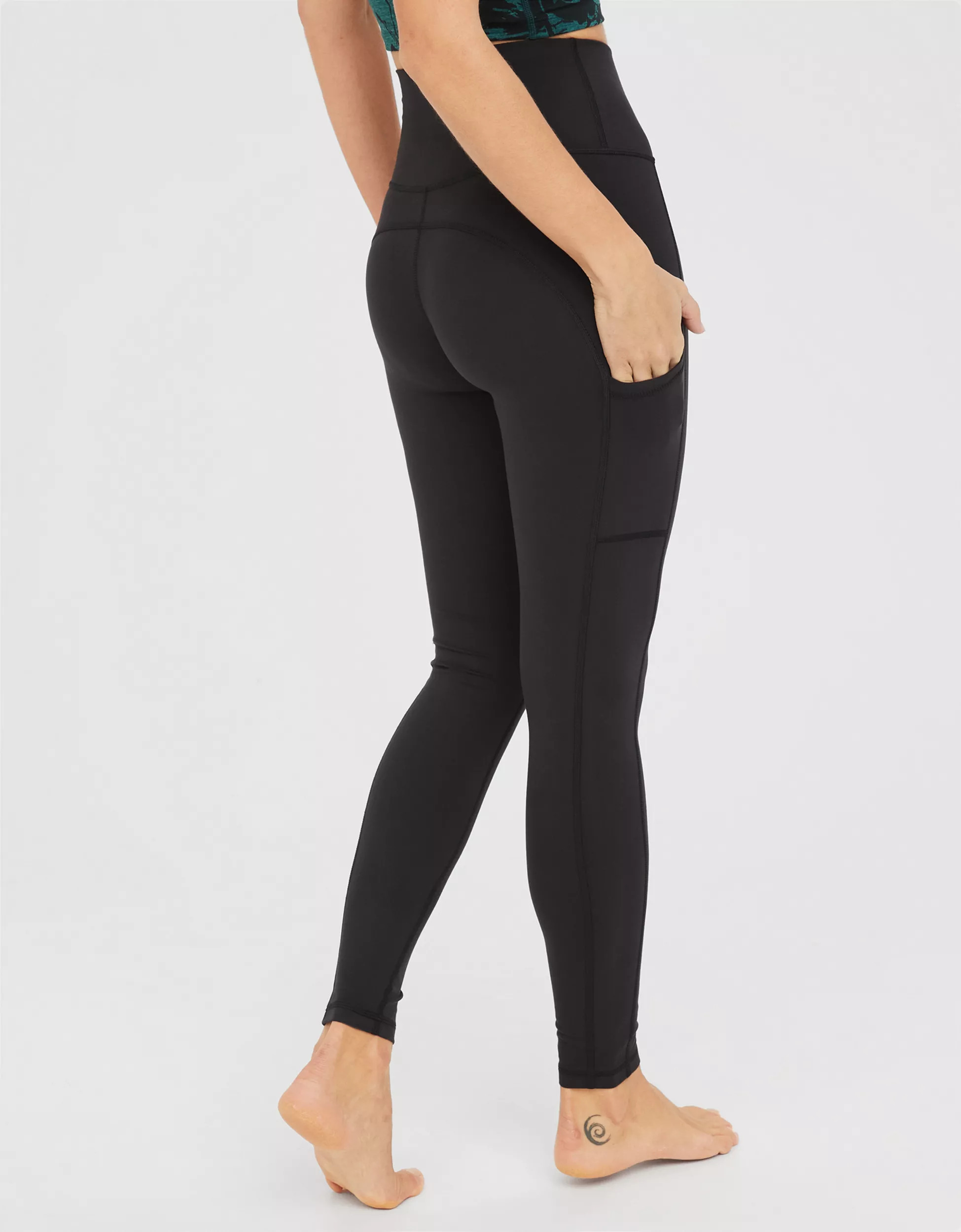 OFFLINE By Aerie The Hugger High Waisted Pocket Legging | Aerie