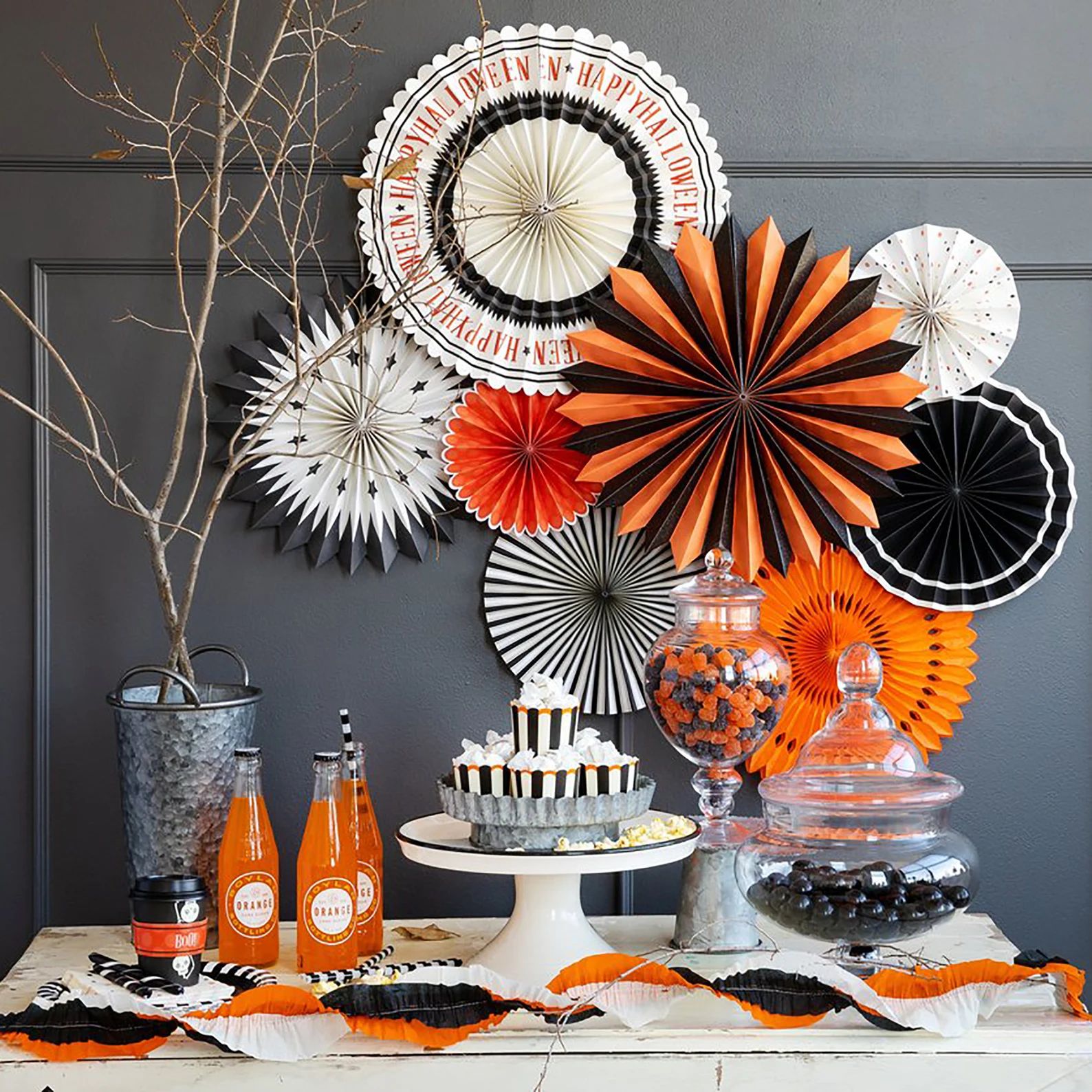 Black and White Paper Plates | Halloween Party Plates - Halloween Dinner Plates - Halloween Dinne... | Etsy (US)
