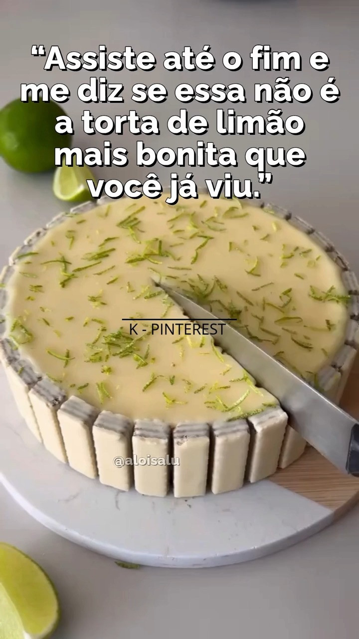 Torta de Limão com Bis – torta de limão fácil sem forno🍋
Uma torta de limão com Bis simplesmente irresistível: base crocante, mousse cremoso de limão e ganache de chocolate branco por cima.
Sobremesa perfeita  para receber amigos ou levar naquele almoço em família. Fácil de fazer, bonita de servir é impossível comer um pedaço só.
Guarde esta receita para mais tarde e partilhe-a com alguém que adora sobremesas!
#tortadelimao #tortacomBis #sobremesafacil #dessertrecipe #easydessert
limonpie #nobakedessert #sweettooth #cozinhafacil #homemadedessert
caminhocomisa #brazilianfood #foodlover #dessertideas #LTKhome #LTKfood #amazon

 

 #LTKhome #LTKroupadefesta #LTKguiadepresente
