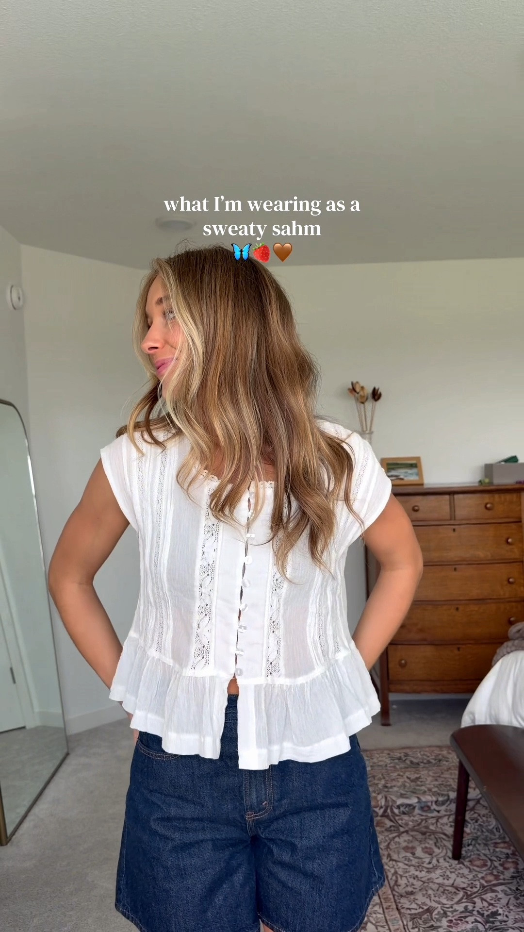 Small in the top and 24 in the shorts 🥰