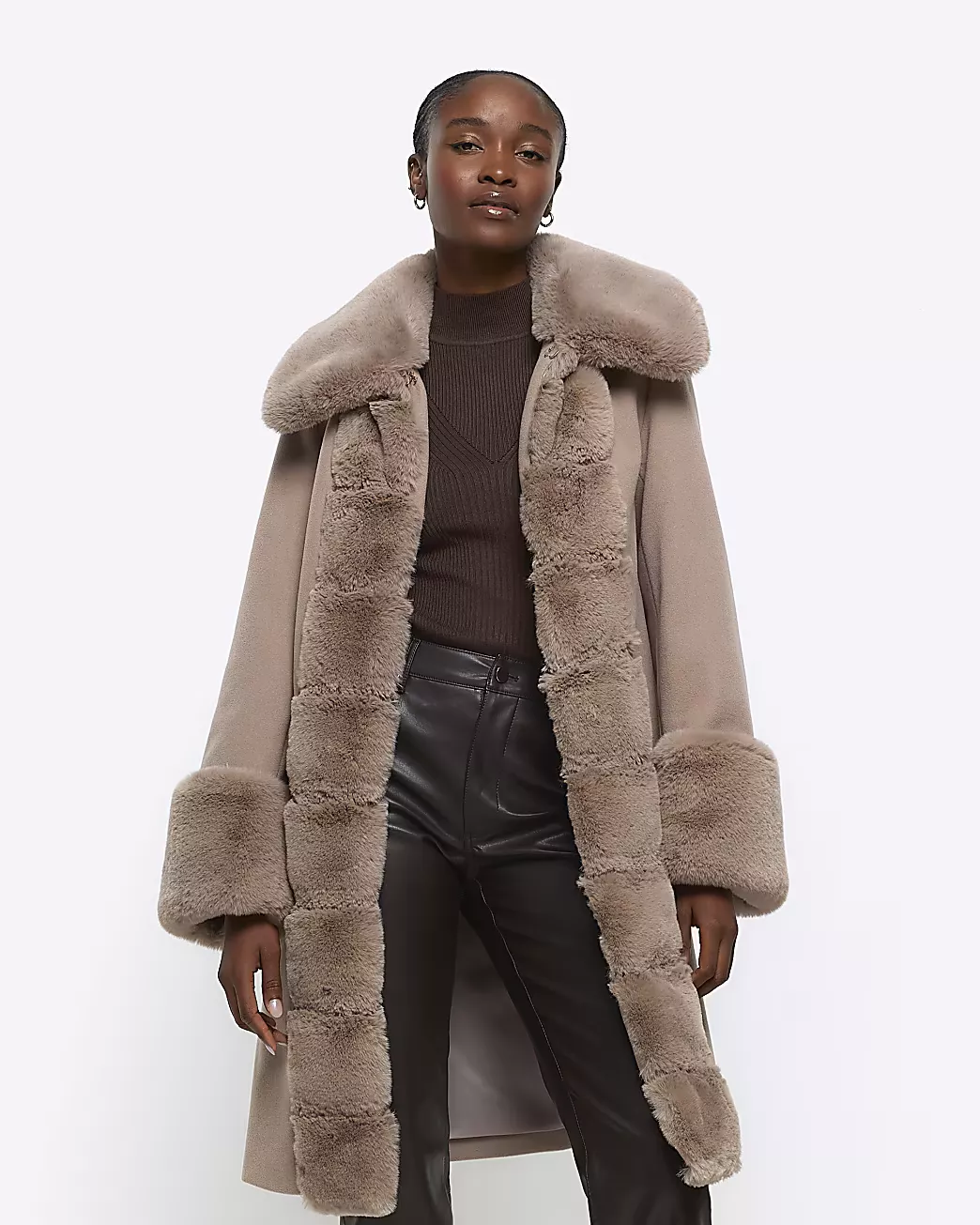 Fur trimmed coat discount ladies