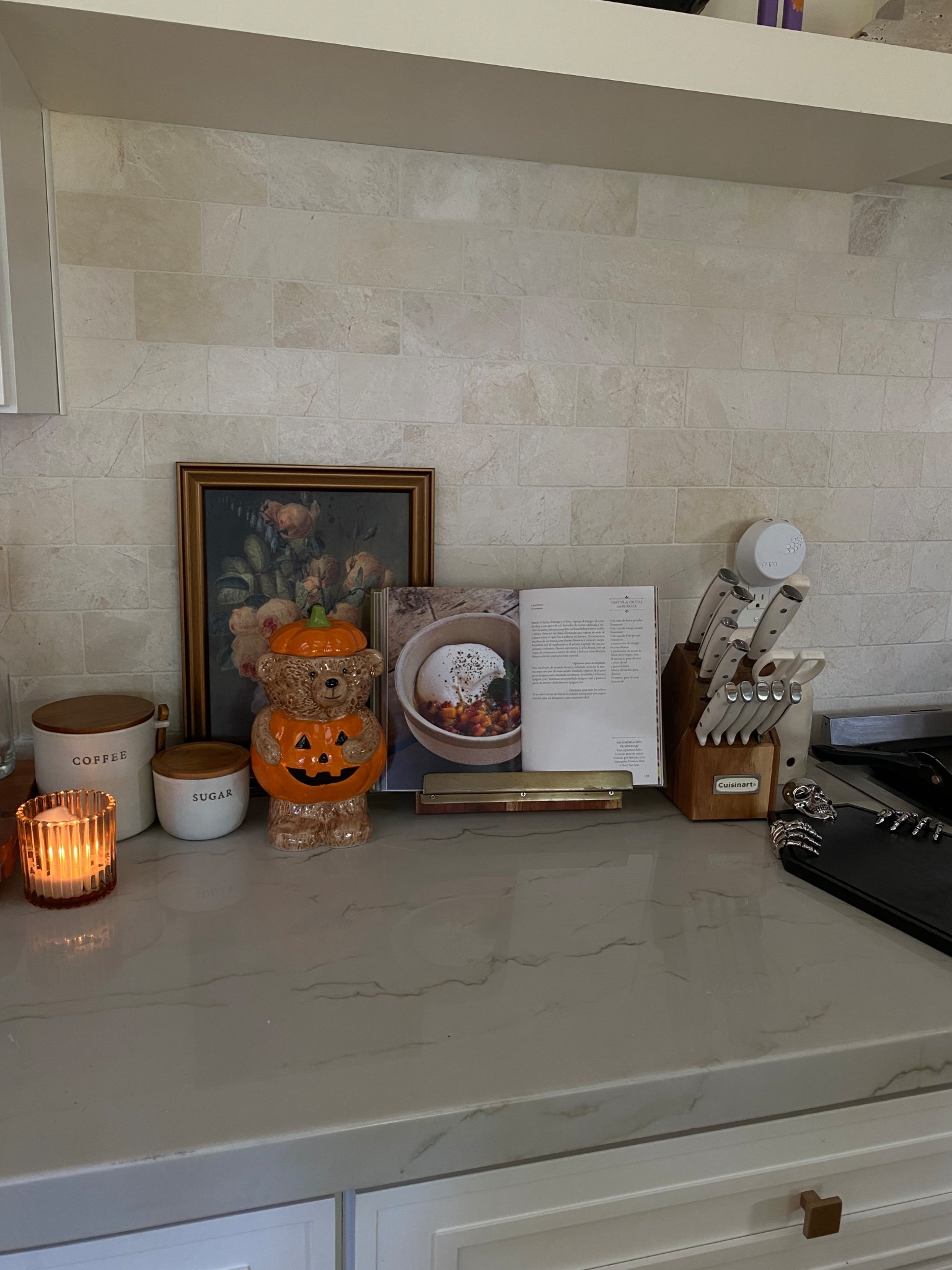 Coffee station, fall coffee station, seasonal coffee station, Halloween kitchen decor, autumn kitchen decor

#LTKHome #LTKHalloween #LTKSeasonal