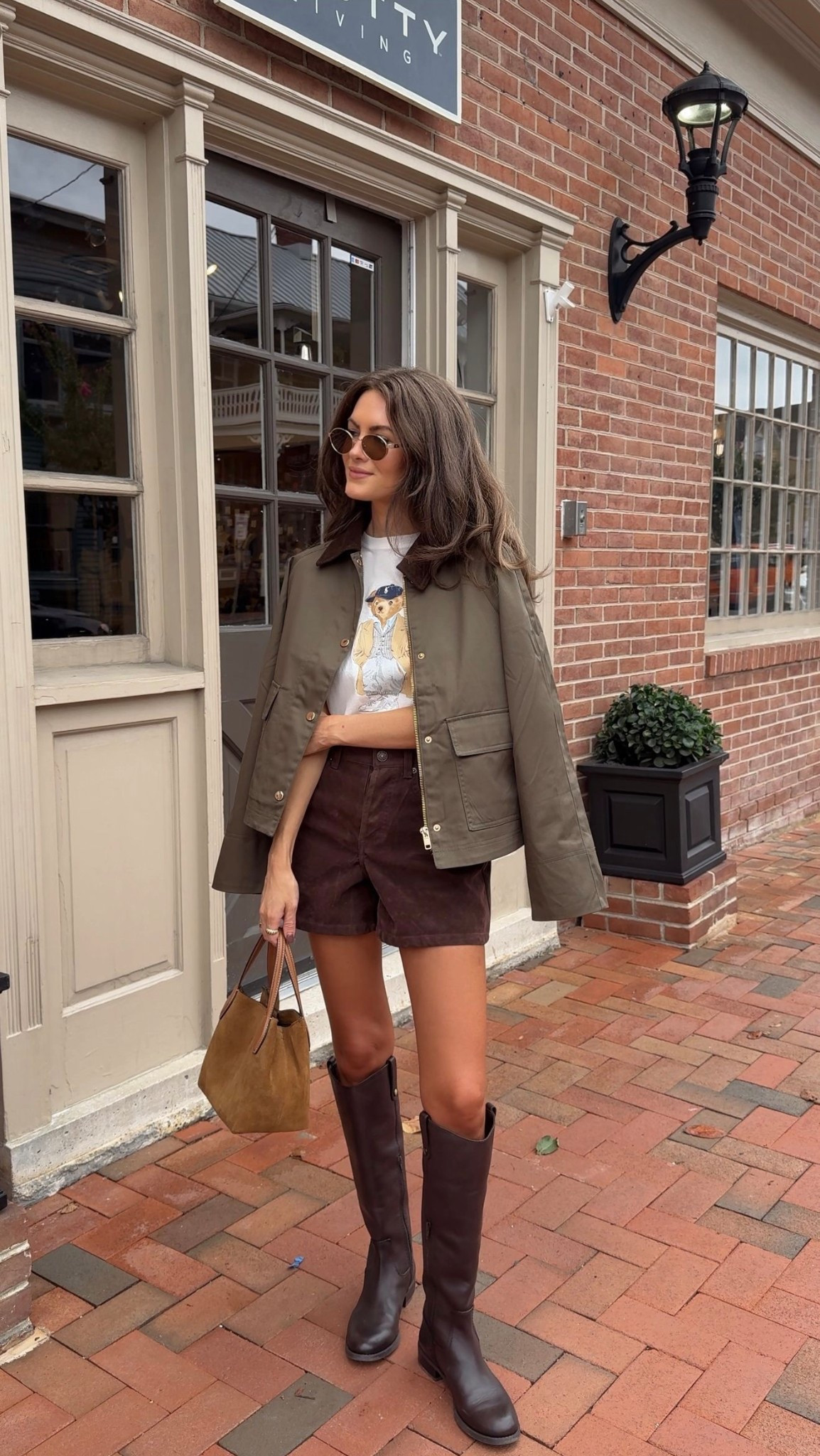 Fall transitional outfit 🍂 shorts are on sale!!! The fit is TTS. 

Abercrombie sunglasses, Ralph Lauren tee, barn jacket, suede shorts, free people, Madewell, riding boots 



#LTKFindsUnder100 #LTKSeasonal #LTKStyleTip