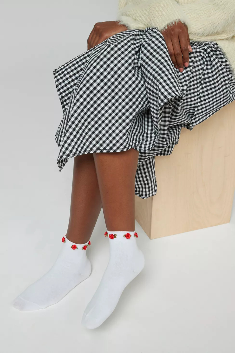 Rosette Ankle Sock | Urban Outfitters (US and RoW)