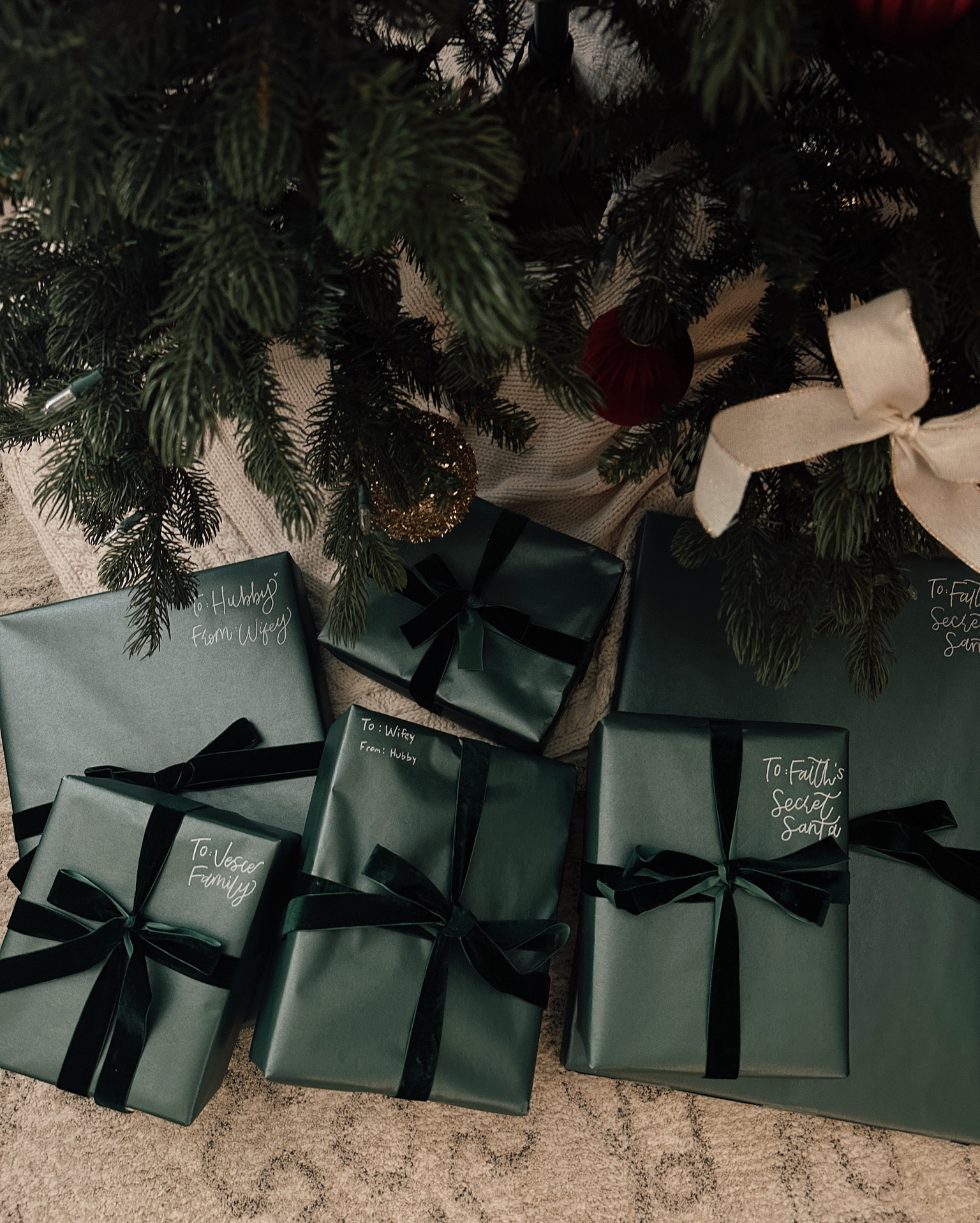 Our first married Christmas!!! 🥲
Loved this high end look & feel on a budget! 
Everything is from Amazon & comes in tomorrow! (for my last minute gift wrappers hehe)



#LTKHoliday