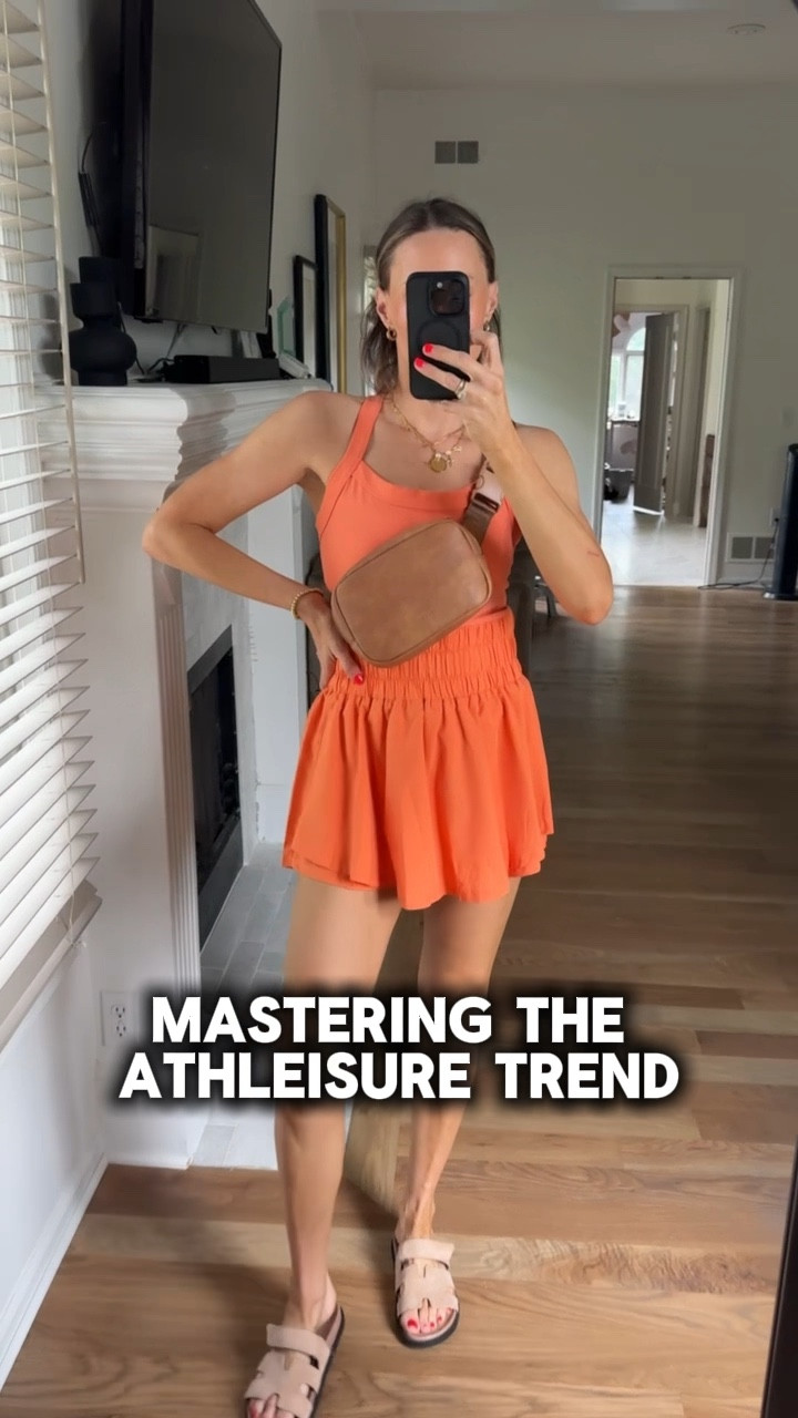 Mastering the athleisure trend🤩 love a good activewear outfit! 

#LTKFindsUnder50 #LTKVideo #LTKStyleTip