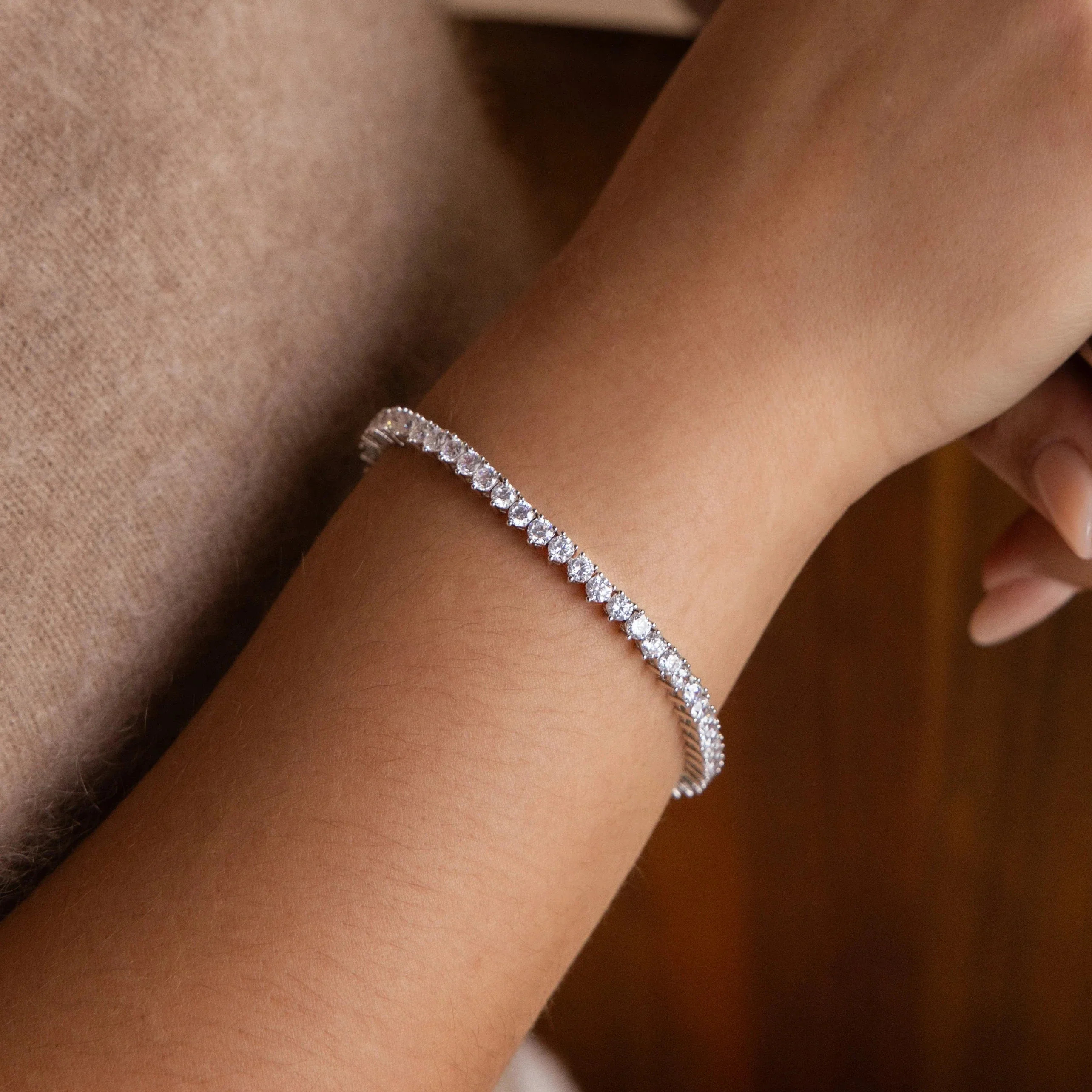 3 Prong Tennis Bracelet | Caitlyn Minimalist