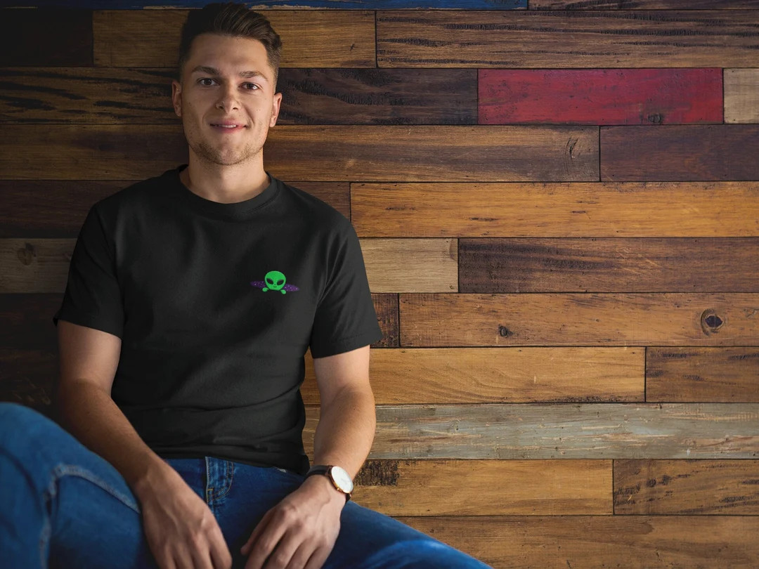 Alien Space Hole Shirt / Alien Shirt / Graphic Shirt / Graphic - Etsy | Etsy (US)