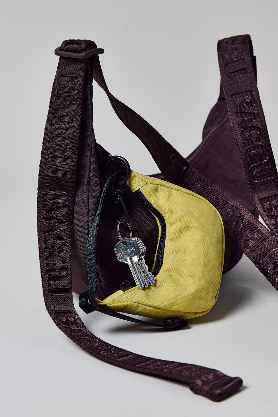 BAGGU Crescent Bag Charm | Urban Outfitters (US and RoW)