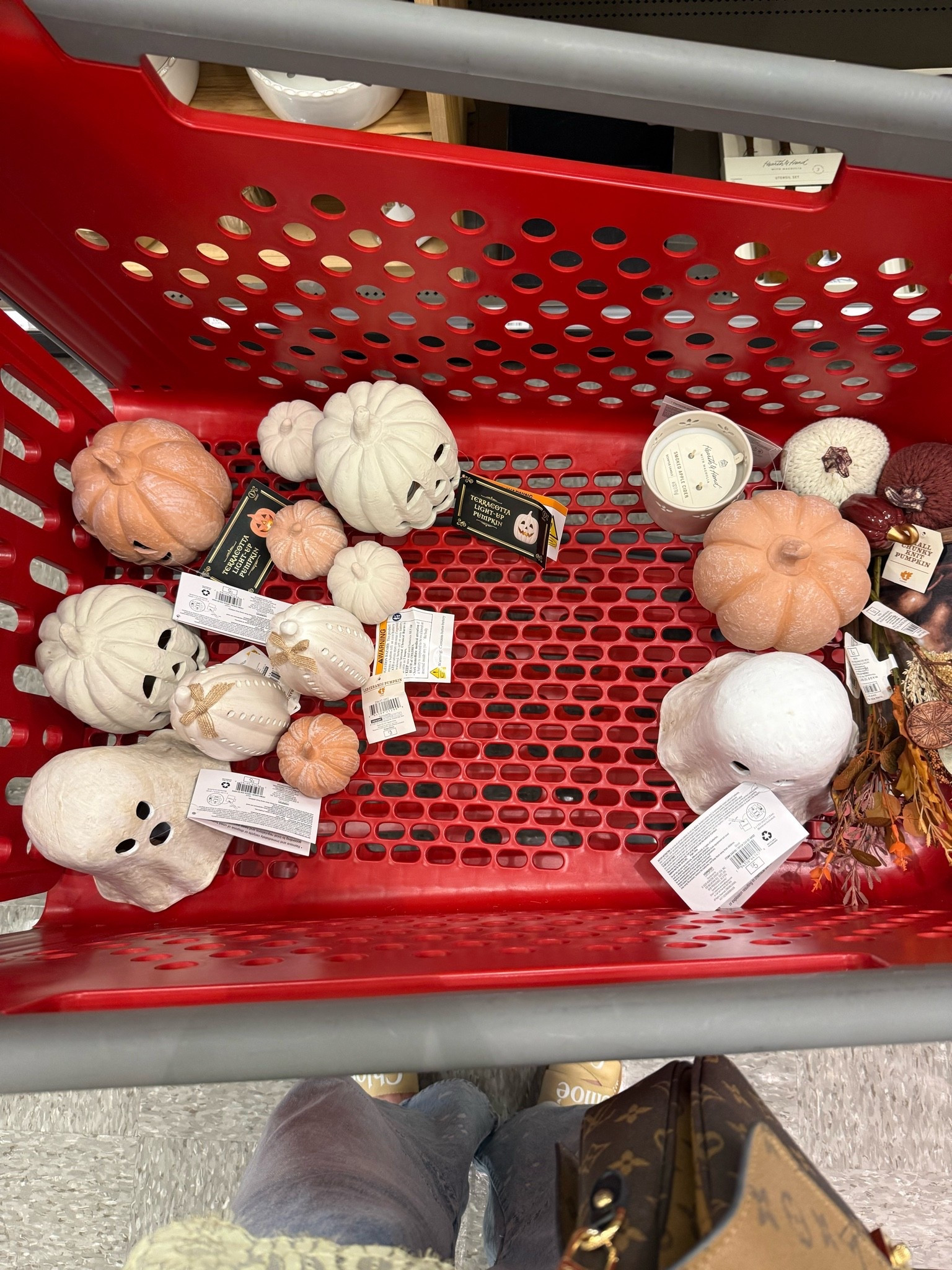 Target dollar section haul🎯


Target finds / bullseye playground / pumpkin haul / fall decor / fall home

#LTKdayinmylife #LTKSeasonal #LTKHome