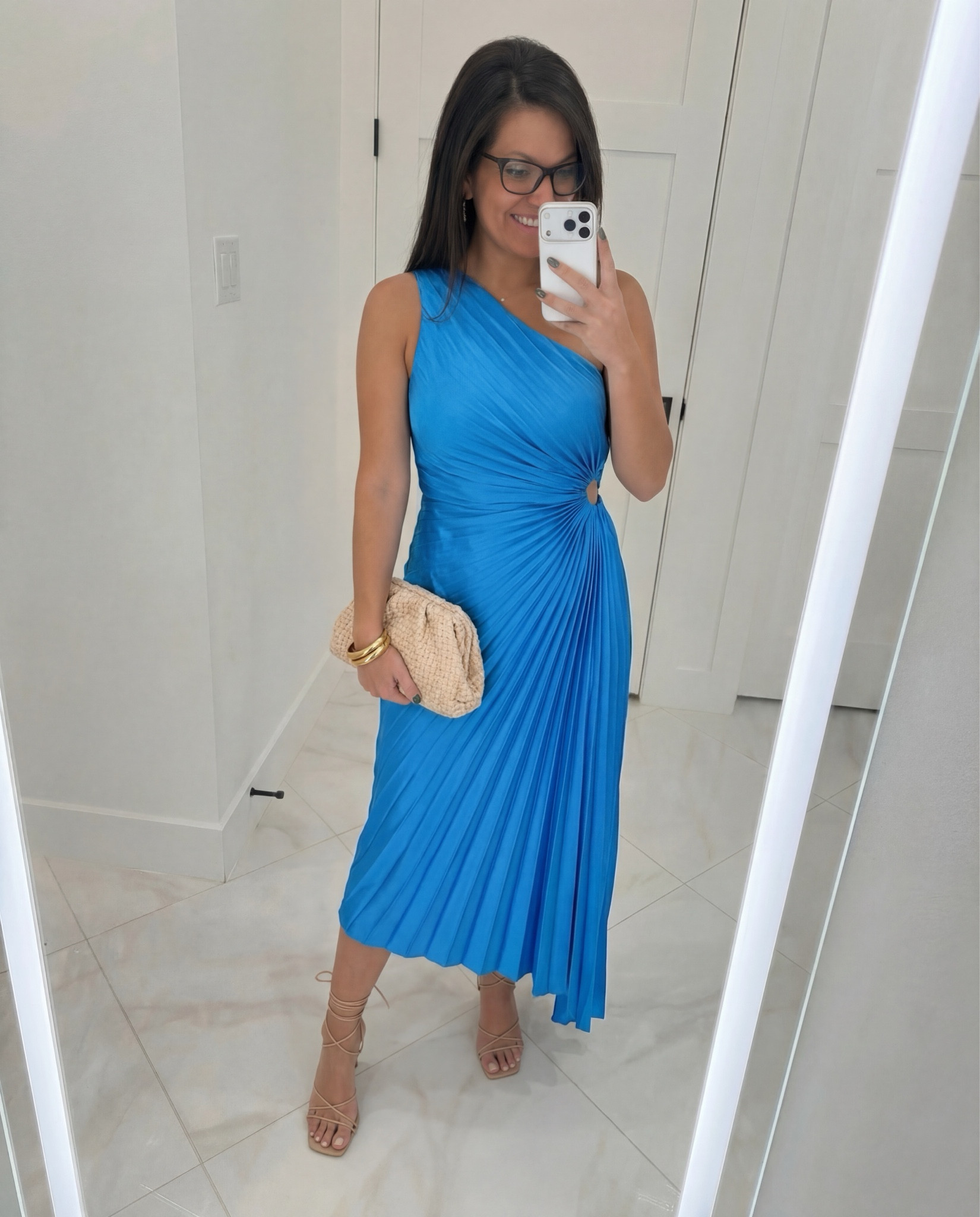 VICI One-Shoulder Blue Pleated Midi Dress | Summer Wedding Guest Look
This vibrant blue one-shoulder pleated midi dress is the ultimate summer statement ✨
Elegant, flattering, and effortless—perfect for wedding guest dresses, vacation dinners, cocktail parties, and date nights. I styled it with neutral strappy heels, a woven clutch, and gold jewelry for a timeless, elevated finish.
✔️ Flattering pleated silhouette
✔️ One-shoulder statement neckline
✔️ Ideal for summer weddings & special occasions
 

 

#LTKHoliday #LTKootd #LTKPetite