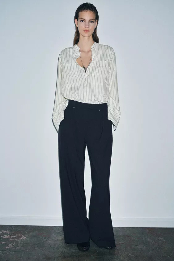 HOSE MIT ZIERFALTEN UND WEITEM BEIN ZW COLLECTION | Zara DE