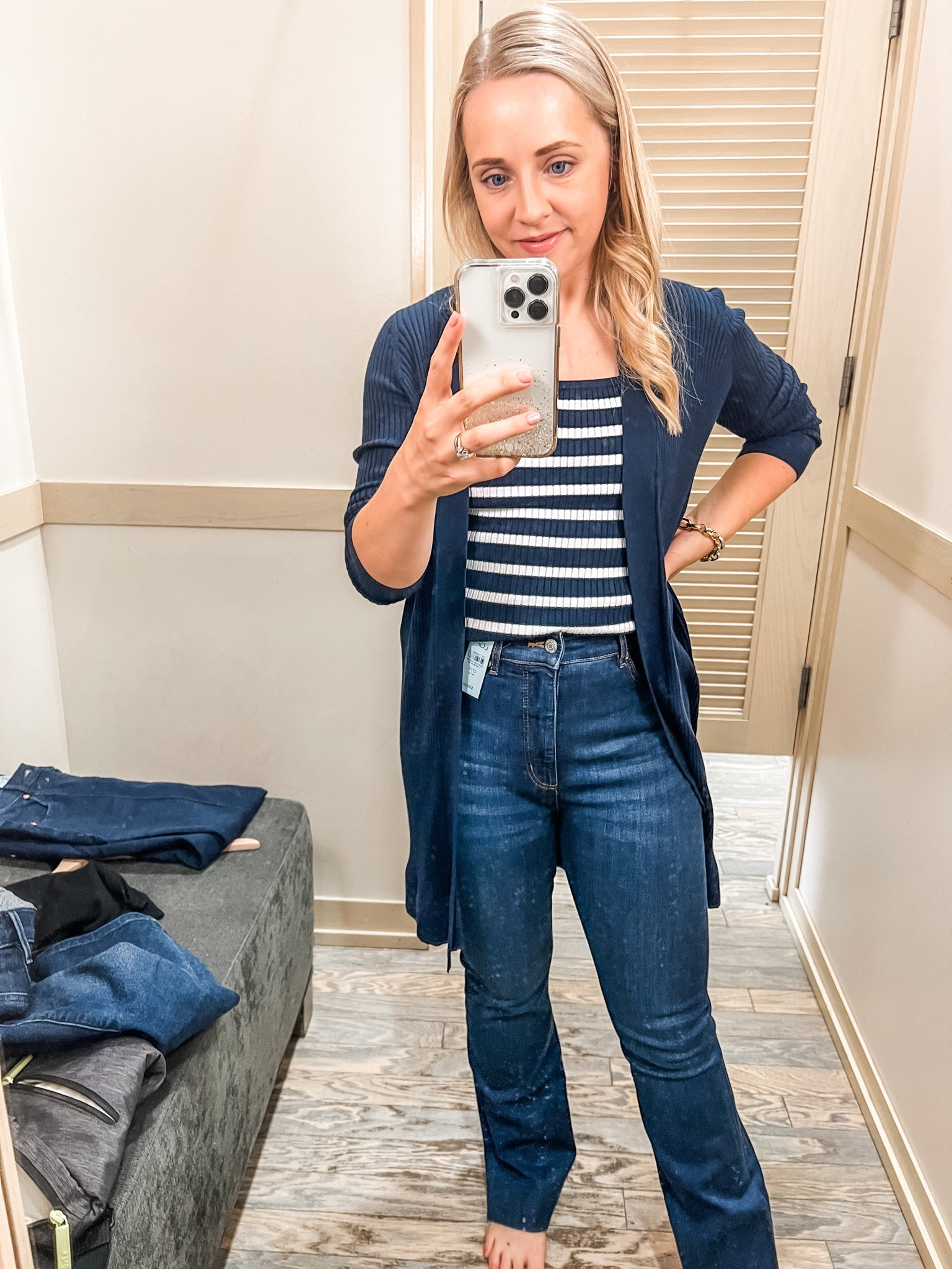 Slim flare jeans in 27 petite. Sweater tank in size small. Ribbed open cardigan in xs. Sized down in the cardigan. 25% off this outfit!
Fall outfit. Cardigan. Fall sweater. Petite jeans. Flare jeans. 

#LTKsalealert