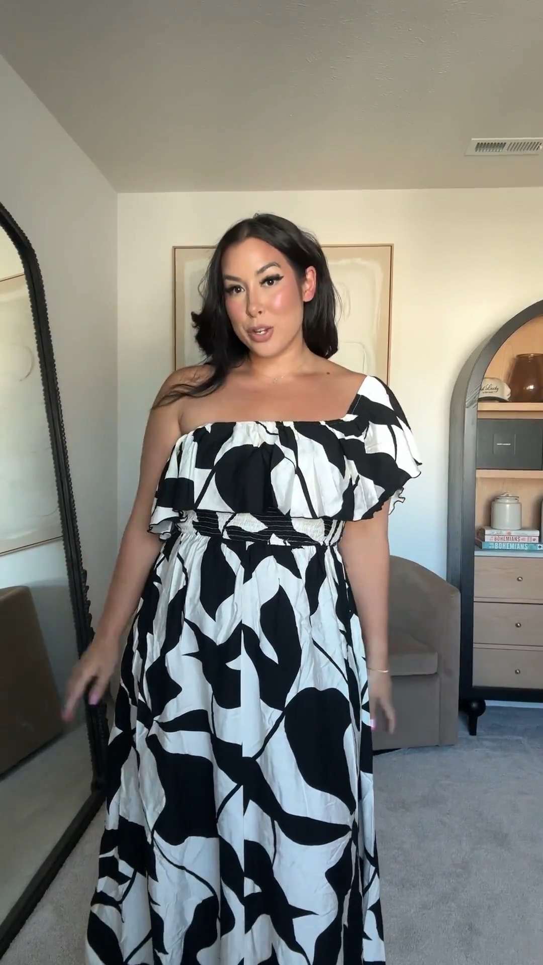 Gorgeous maxi dress from @Cupshe Size large in dresses and jumpsuits 🖤 Perfect for a midsize girl 


#LTKootd #LTKMidsize #LTKSeasonal