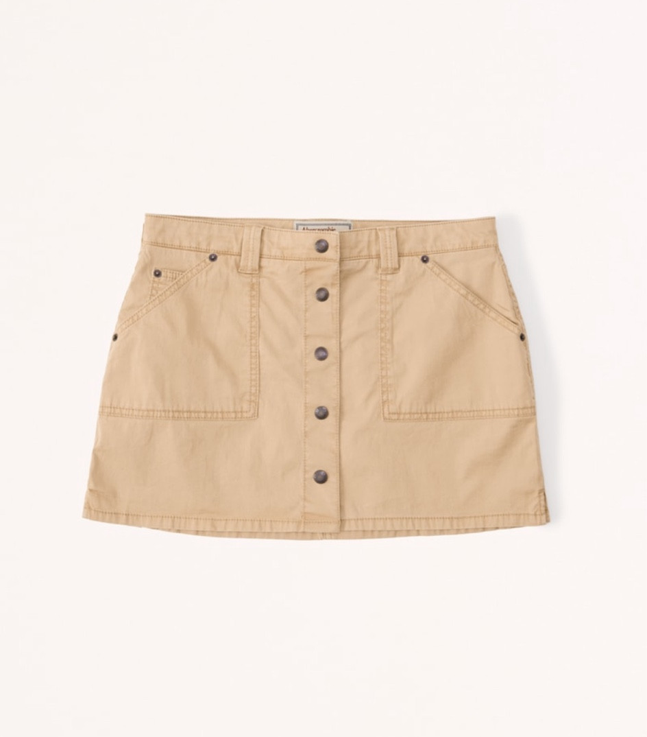 Abercrombie micro mini skirt, fall outfit inspiration 

#LTKBacktoSchool #LTKSeasonal #LTKFind