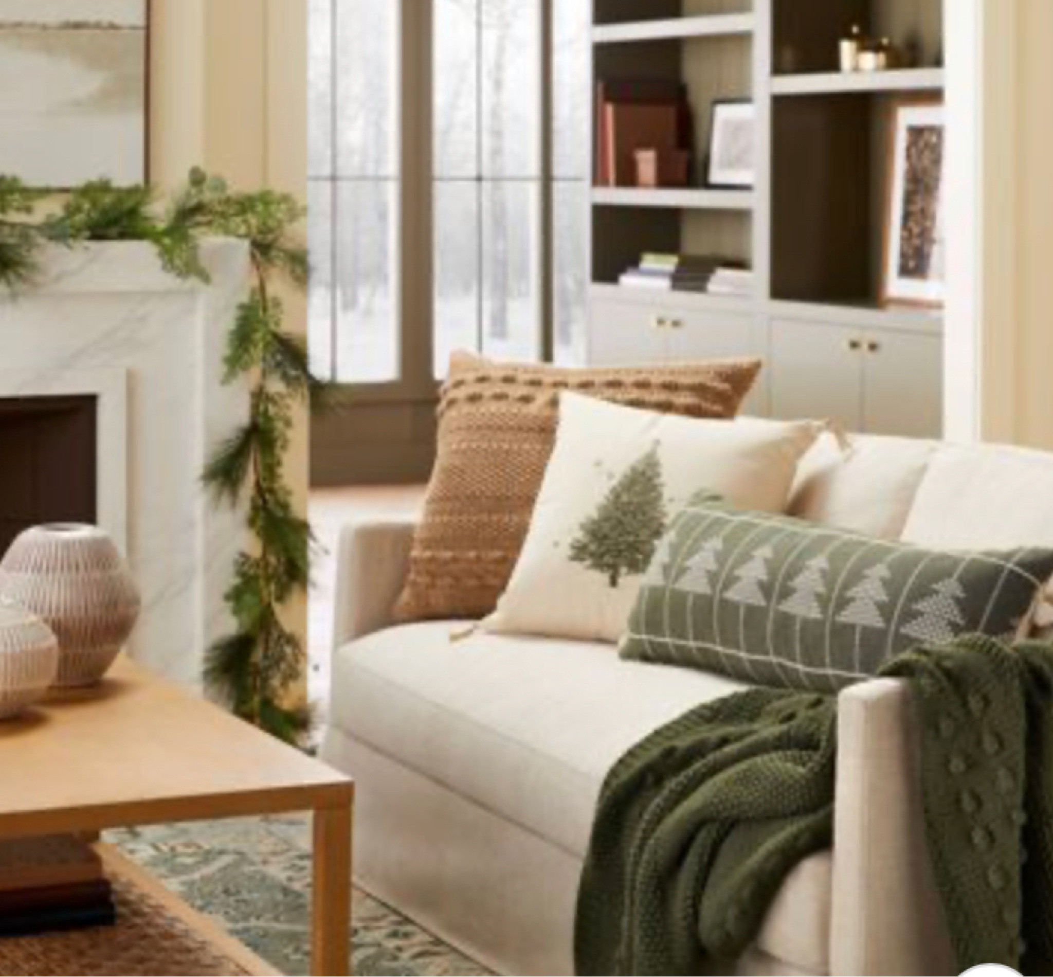 Christmas Tree throw pillow

#LTKstyletip #LTKhome #LTKHoliday