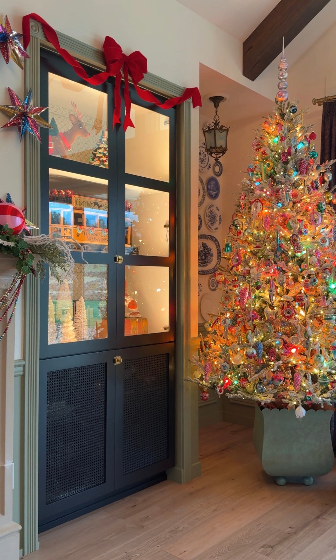 9 days until Christmas! Are you ready?! 

#LTKHome #LTKSeasonal #LTKHoliday