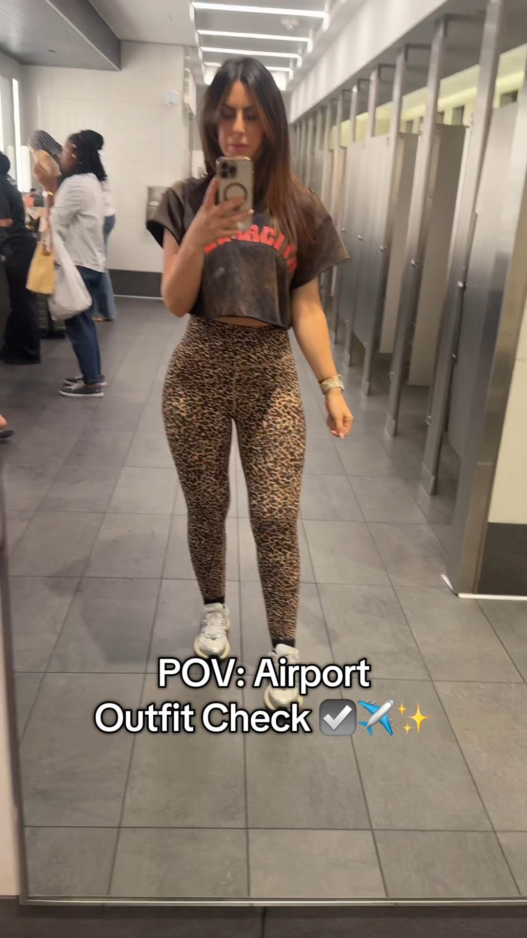 Travel day fit check 🧳✨ Keeping it comfy but cute in my Mamacita graphic tee and leopard leggings—perfect for airport days, road trips, or just running errands in style. Shop my full look here!

#LTKTravel #LTKFindsUnder50 #LTKActive