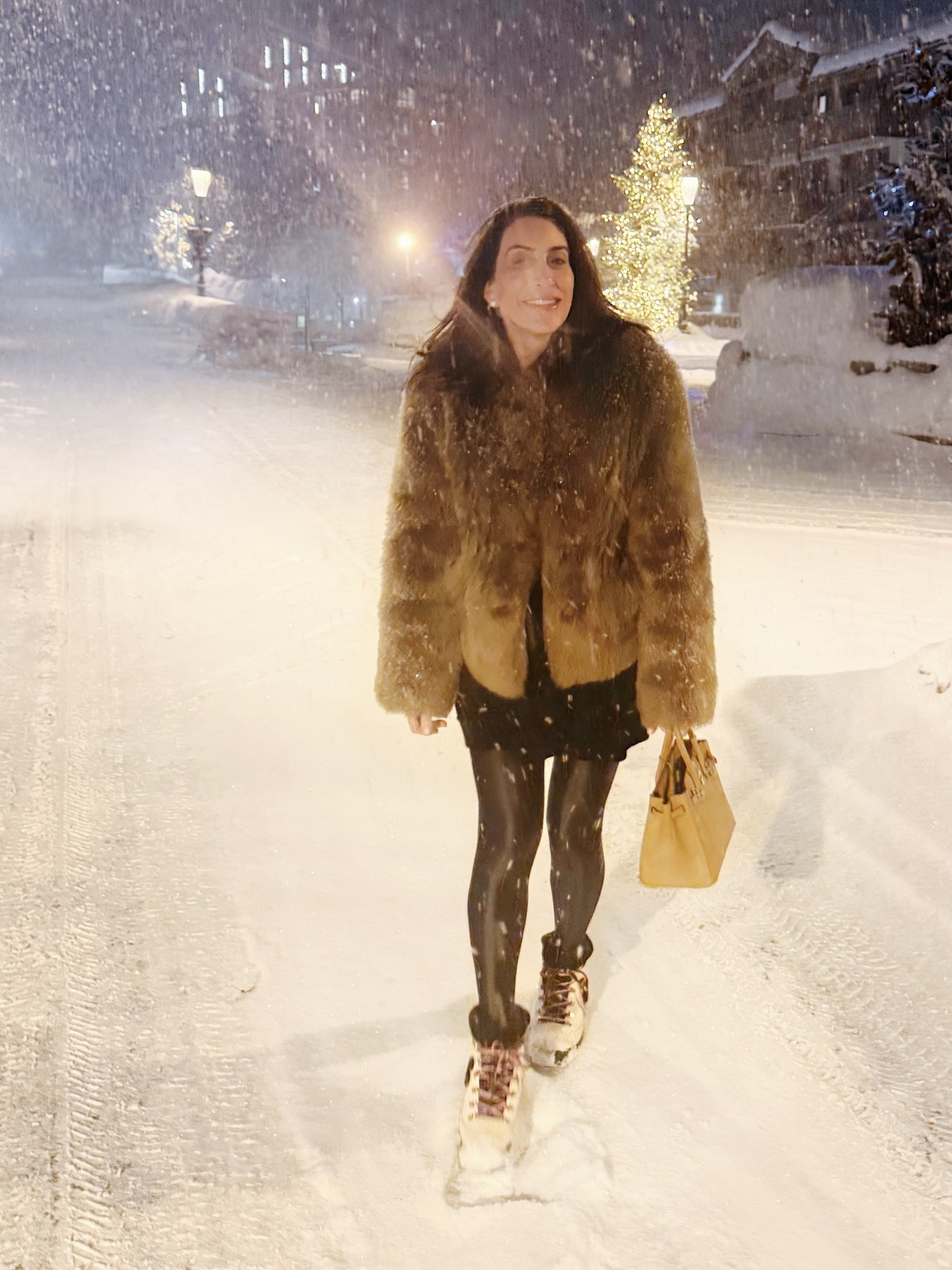 shearling in the snow

#LTKTravel #LTKSeasonal #LTKSaleAlert