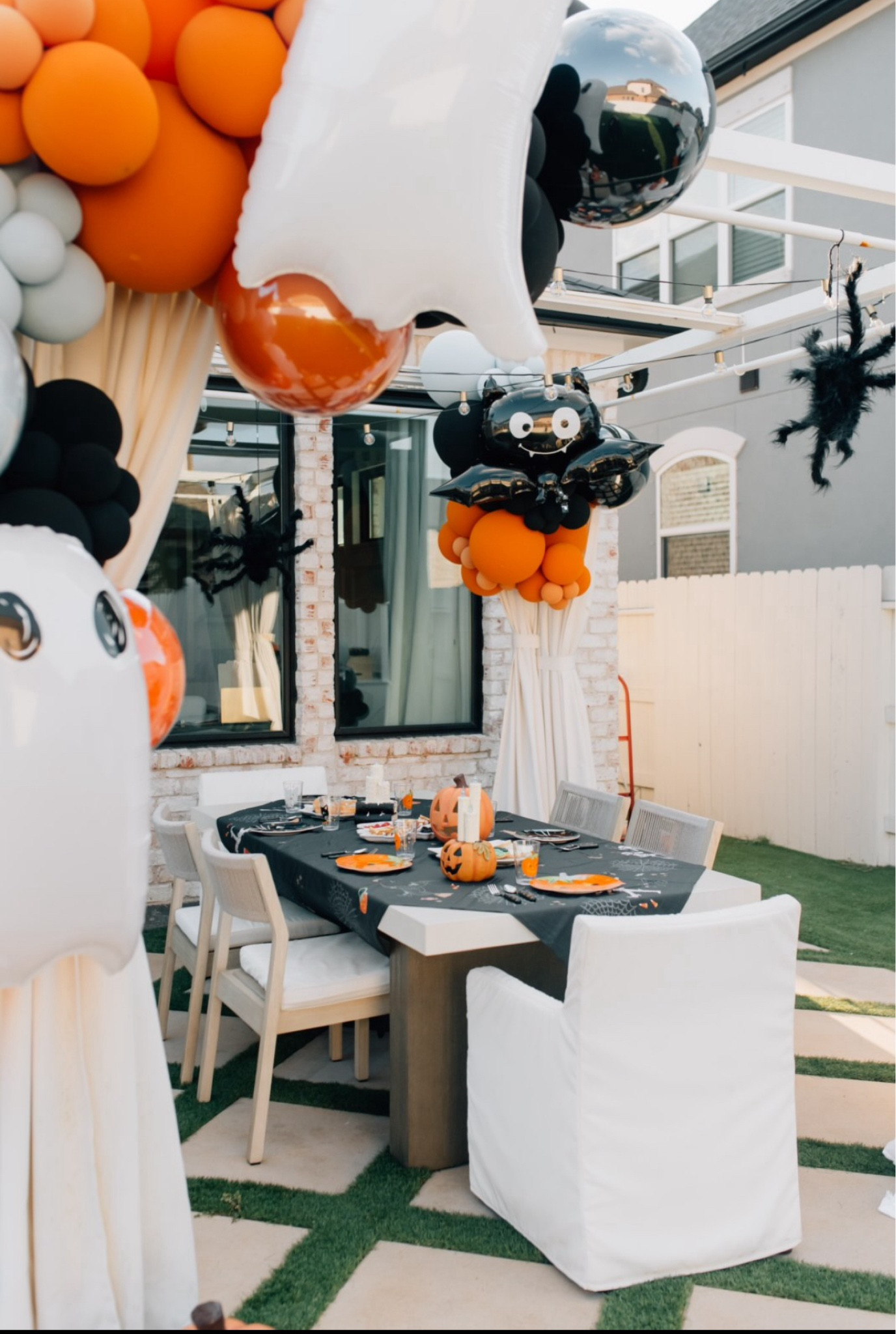 Pottery barn Halloween decor 

#LTKHalloween #LTKStyleTip #LTKHoliday