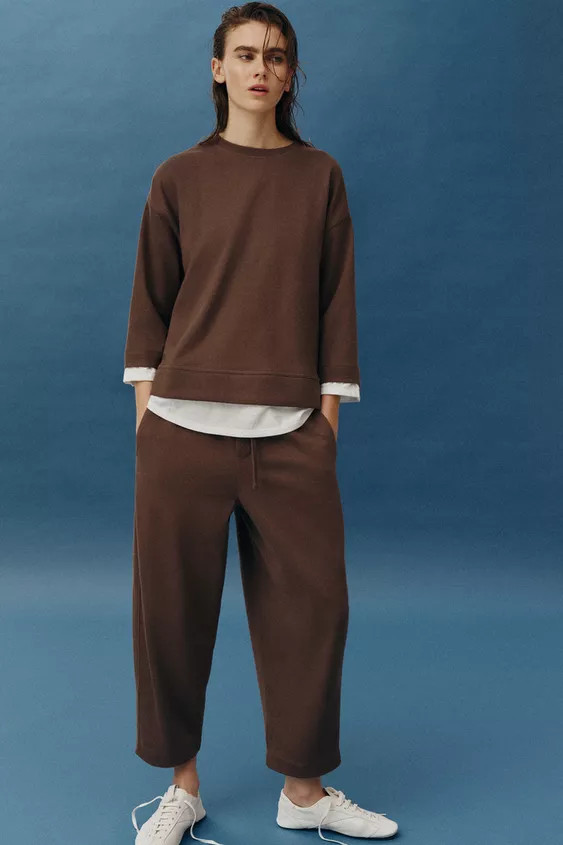 CONTRAST LONG SLEEVE SWEATSHIRT | Zara UK