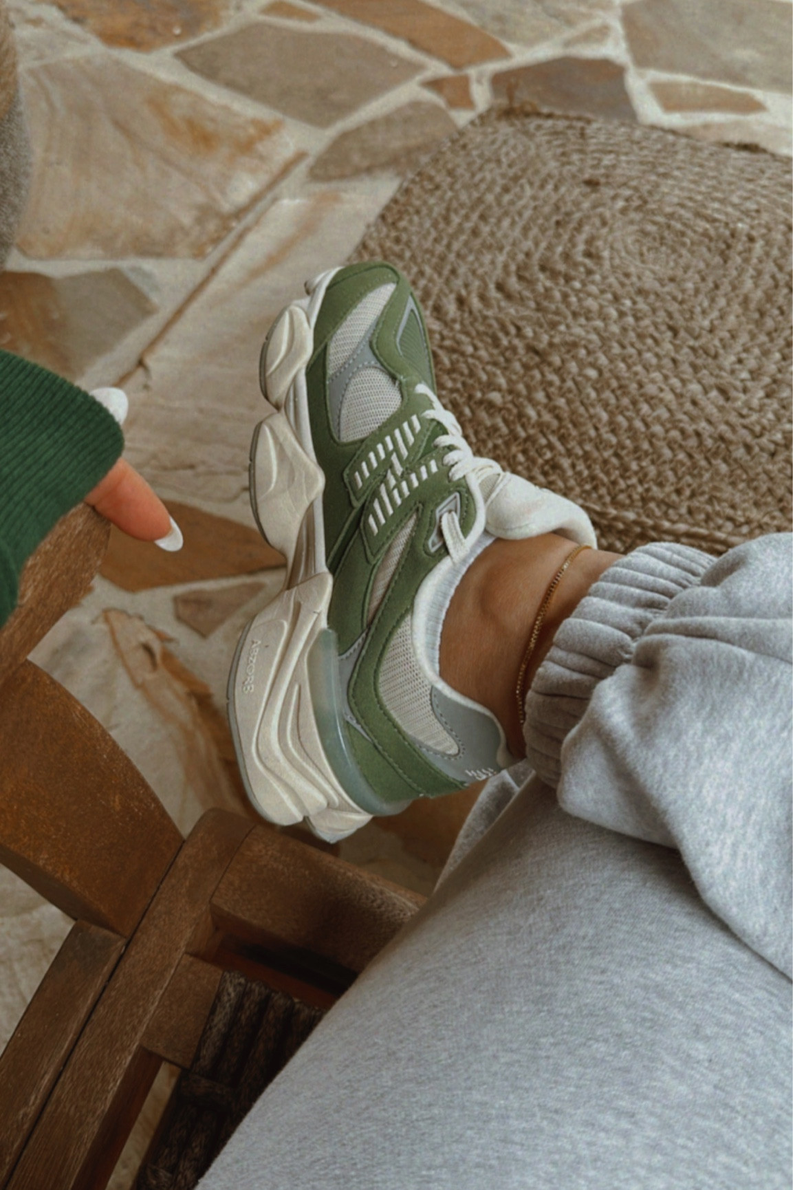 In such a green era right now! Obsessed with these New Balance! #newbalance #newbalanceshoes #sneakers #shoeaddict #shoestyle #fashionn

#LTKshoecrush #LTKstyletip #LTKitbag