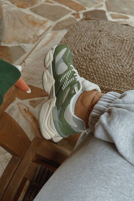 In such a green era right now! Obsessed with these New Balance! #newbalance #newbalanceshoes #sneakers #shoeaddict #shoestyle #fashionn

#LTKshoecrush #LTKstyletip #LTKitbag