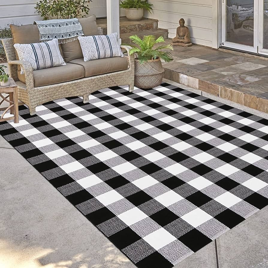 Buffalo Plaid Outdoor Rug, 4' x 6' Black and White Check Indoor/Outdoor Area Rugs, Layering Rug f... | Amazon (US)