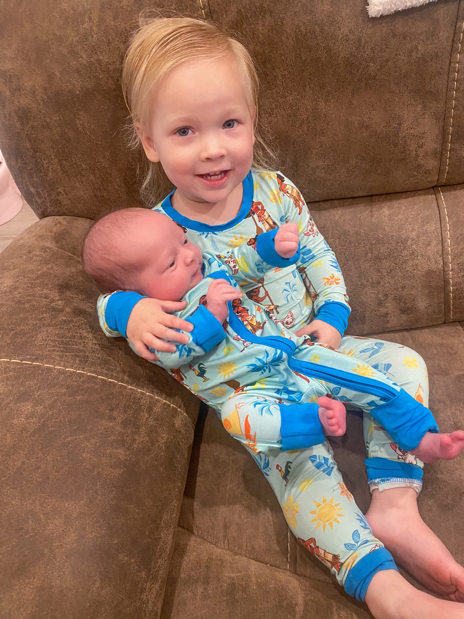 Matching Moana pajamas from the one and only, little sleepies! 
2 week old - wearing Newborn zippe
2.5 year old- wearing 18-24 month two piece 


Toddler | Newborn | Toddler outfit | Newborn pajamas | Newborn must have 

Use code Lslovesyou for 15% off  

#LTKbaby #LTKFind #LTKbump